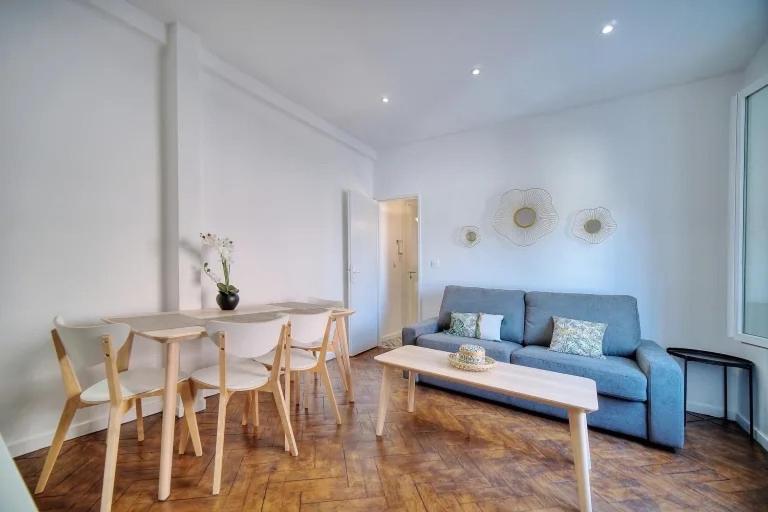 Loena Centre - Renove 2 Pieces - 4 Personnes - Proche Croisette Palais Festival - Internet Gratuit - Climatisation - Non Fumeur Cannes