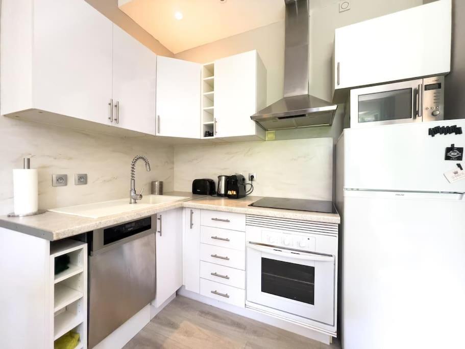 Moderne, Calme Et Bien Equipe, A 200m De La Appartement *