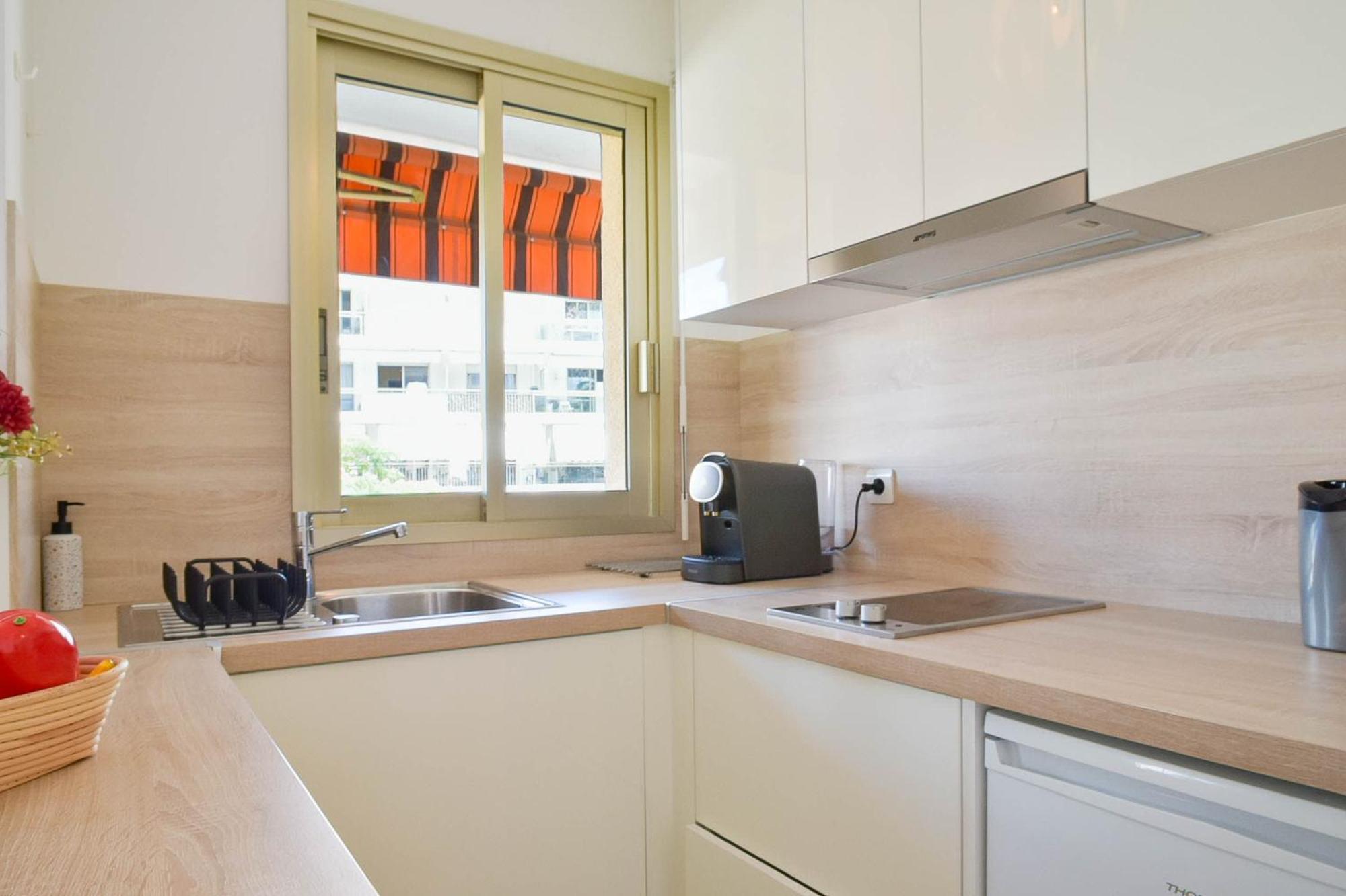 Palm With Terrace 150m From Beaches * Cannes