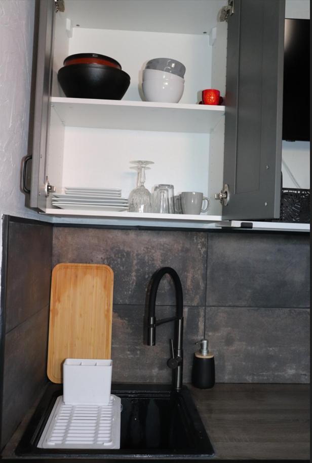 Agreable Avec Sa Terrasse Exterieure Entierement Amenage A 5 Min De La
