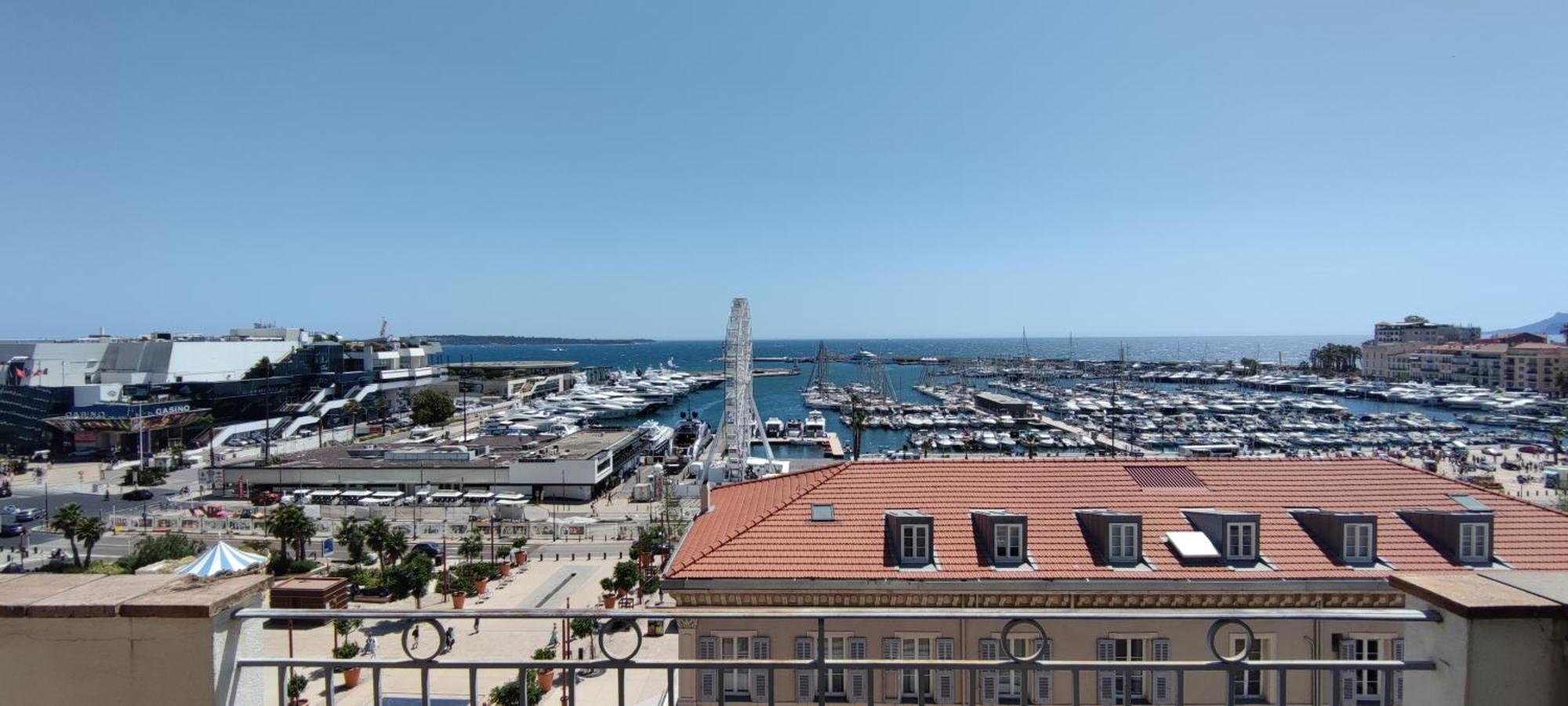 Apartment O Festival Palace, Terrace With Panoramic Sea View
