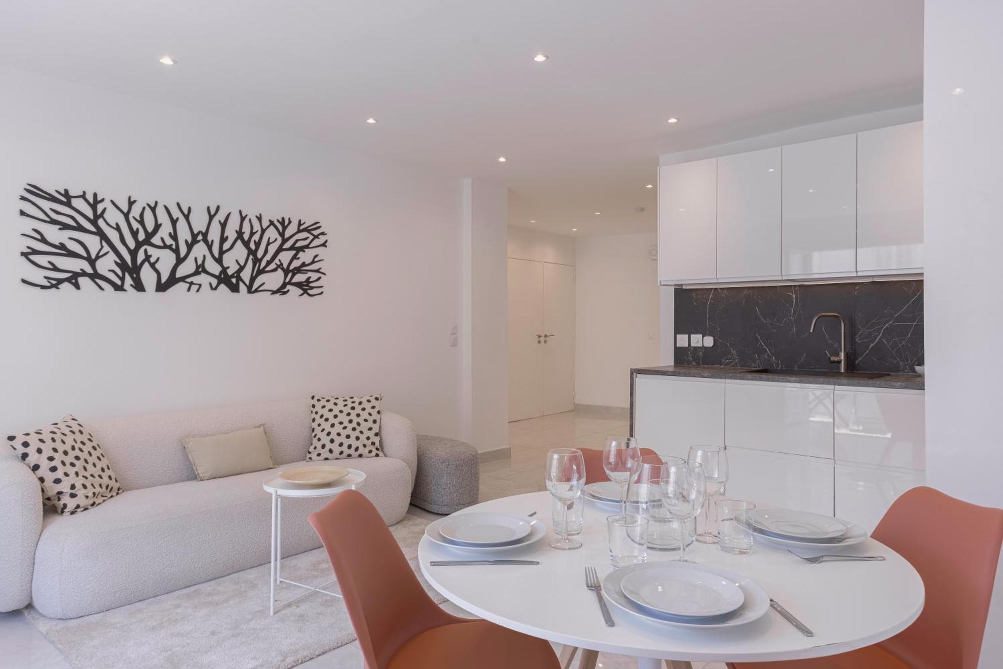 Apartment Moliere - Palais, Plage, Balcon, Clim Et Centre Cannes