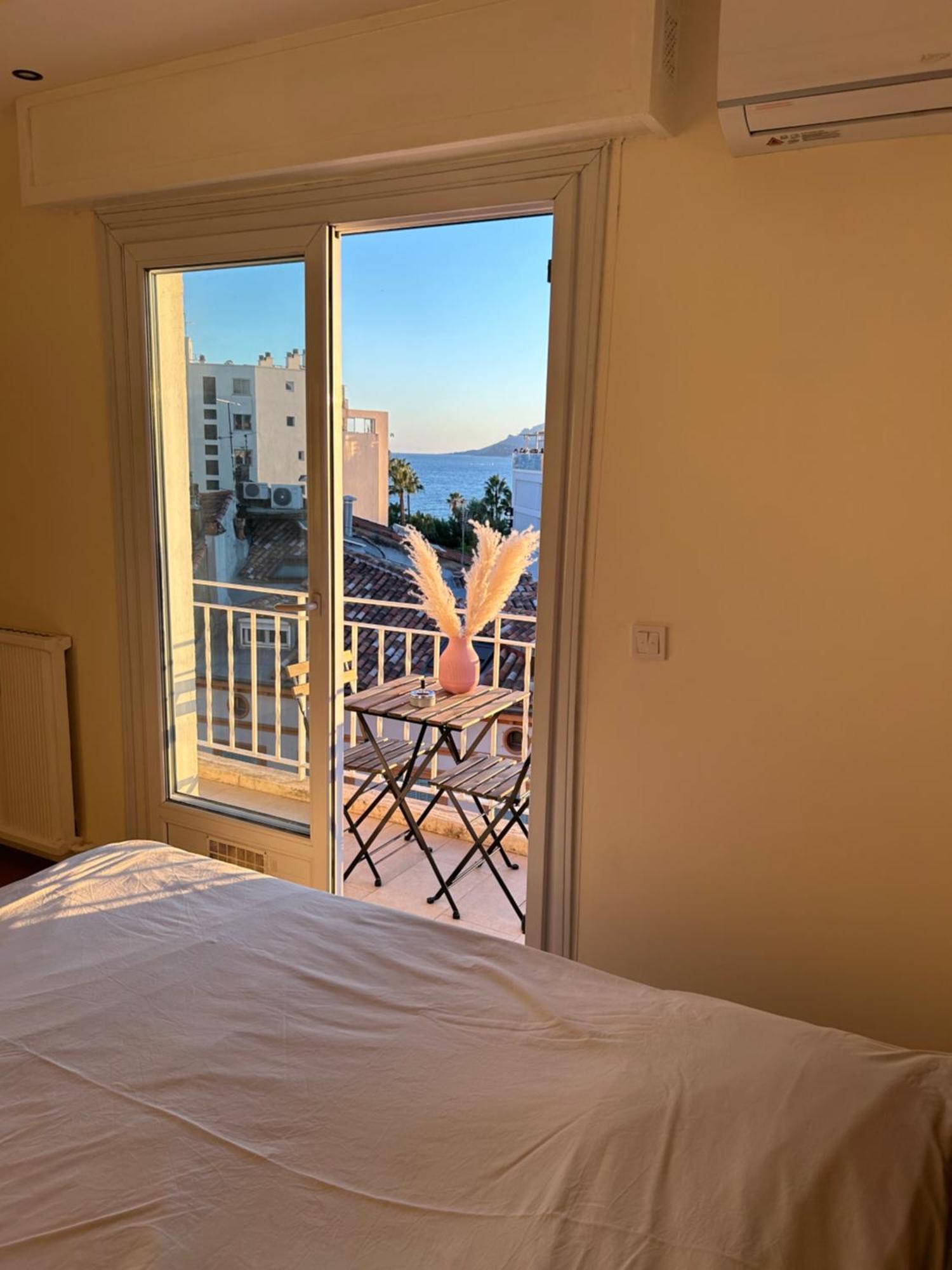 Apartment Renove Au Suquet A *