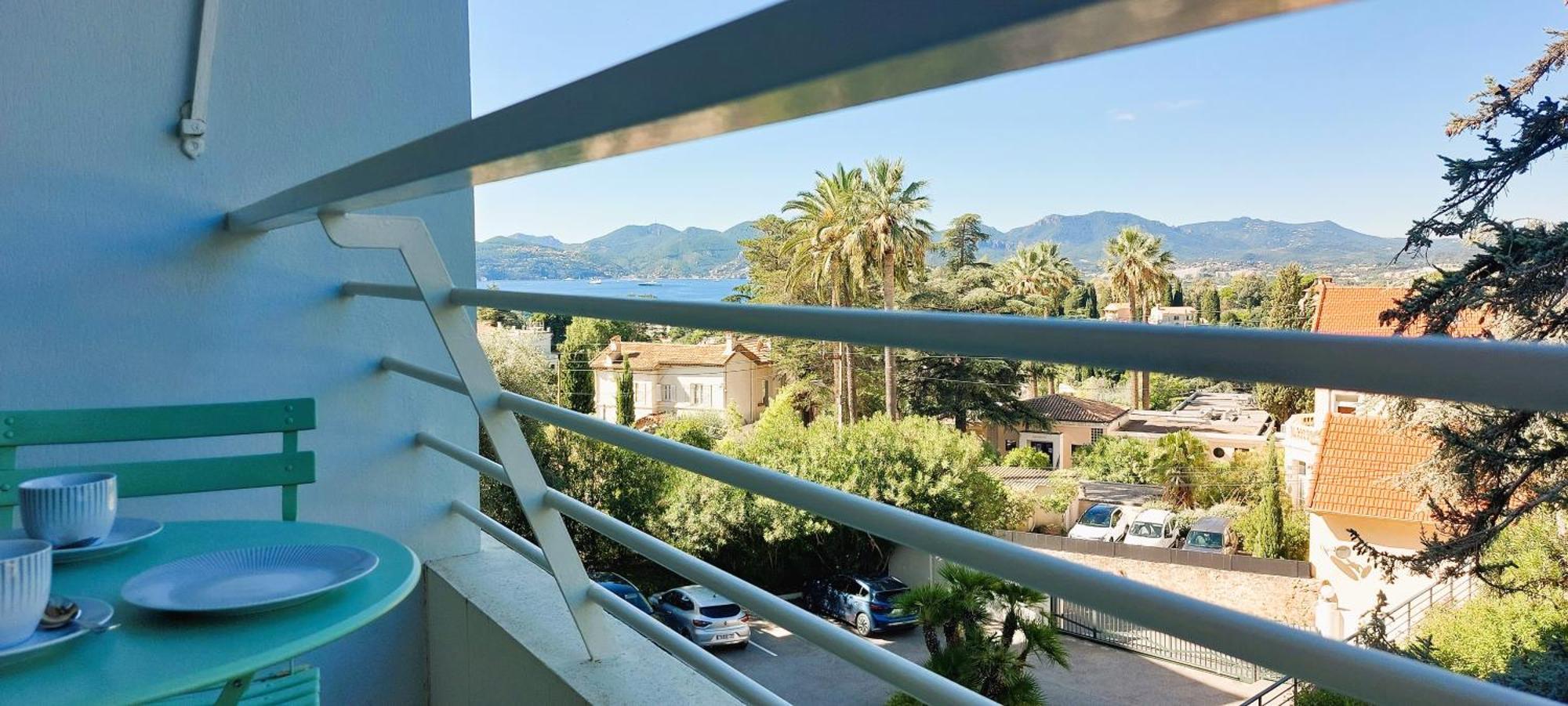 Les Orangers Sea View Swimming Pool And Parking Apartment