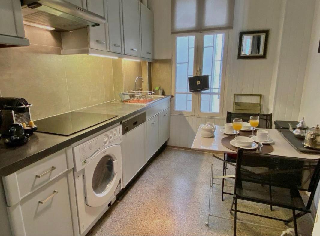 One Bedroom Steps Away From La Croisette And Palais Apartment *