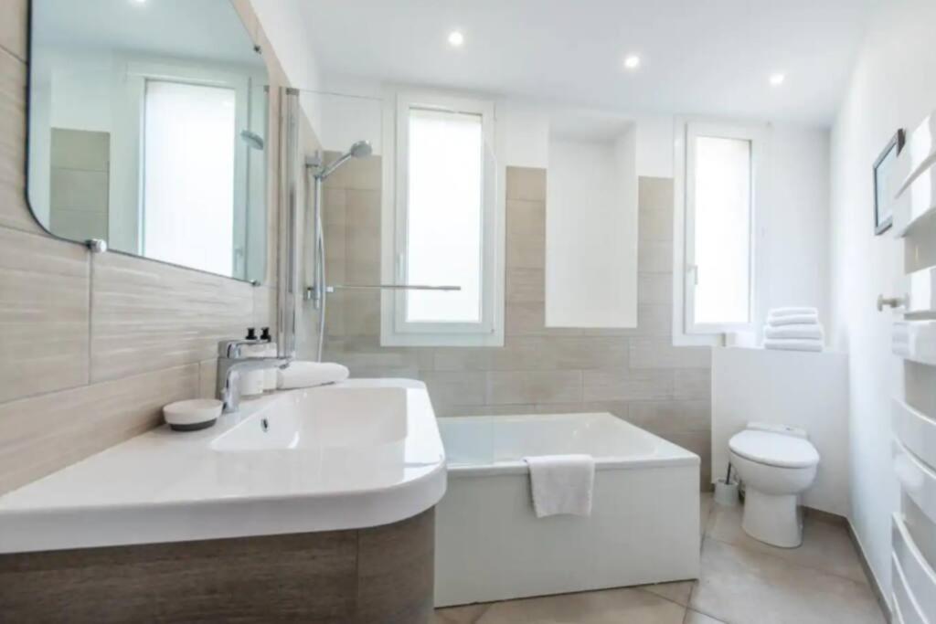 Le Madrid Avec Balcon Proche Croisette, Plages Et Palais Des Festivals Appartement *
