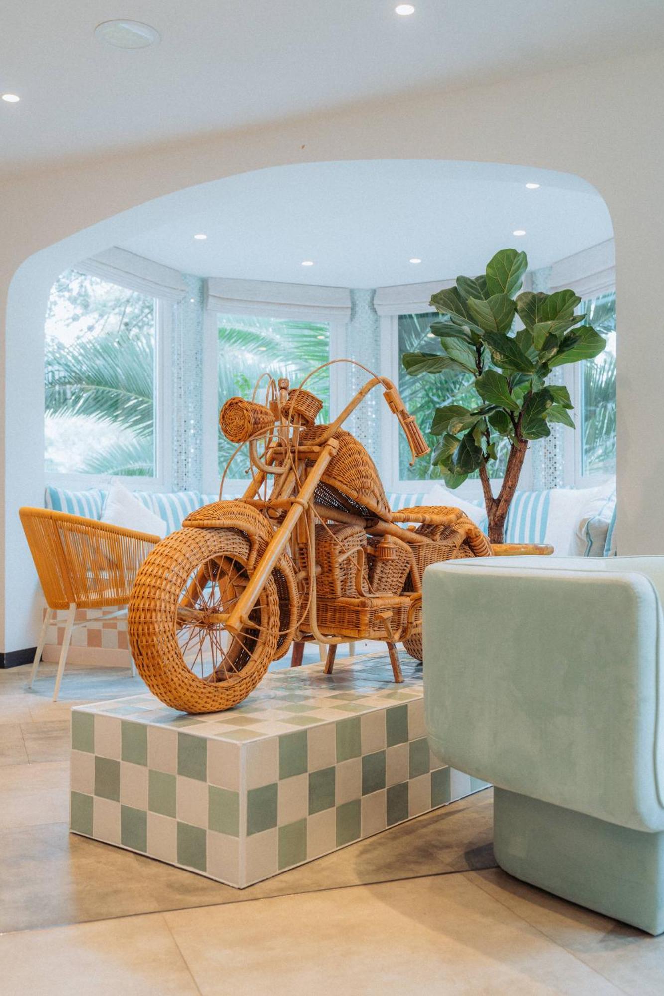Hotel Kyriad Cannes - Mandelieu Cannes