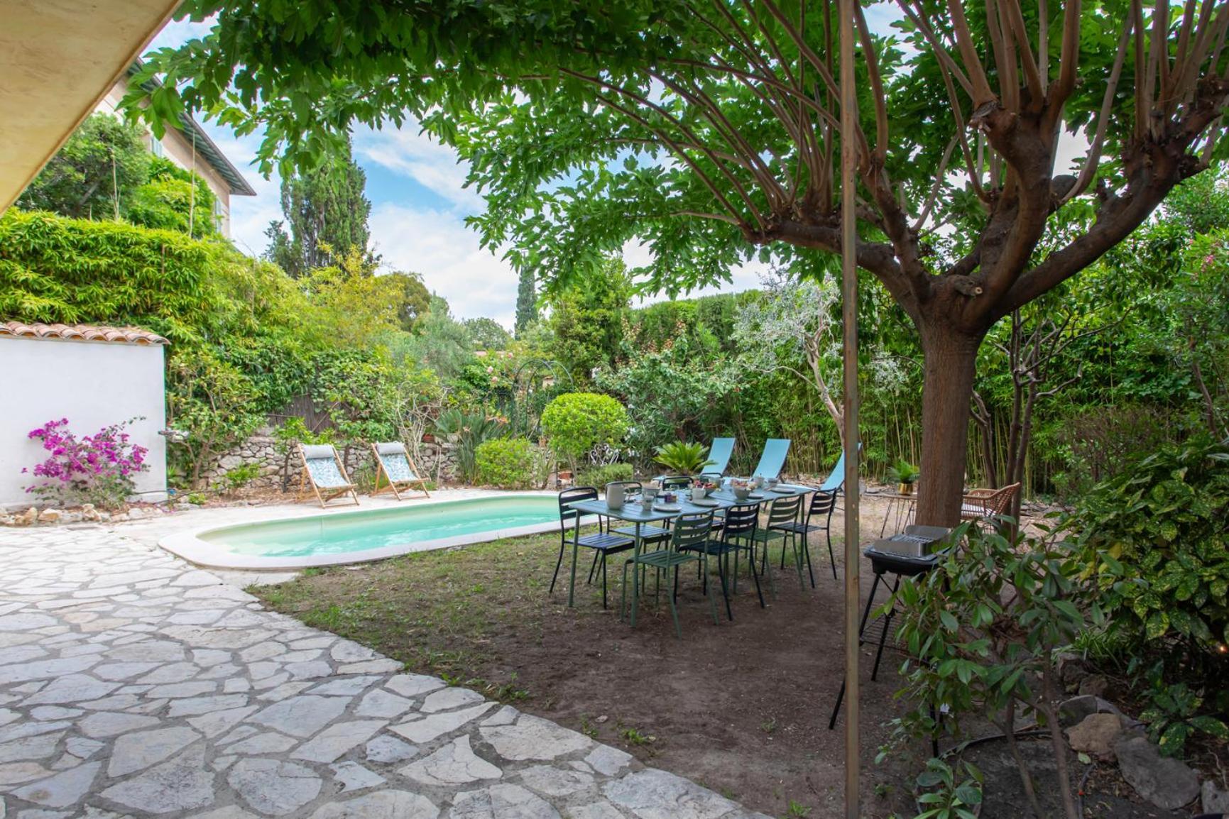 C8 - Lovely House 4 Bdr - Pool, Ac, Garage & Wifi Pousada Cannes