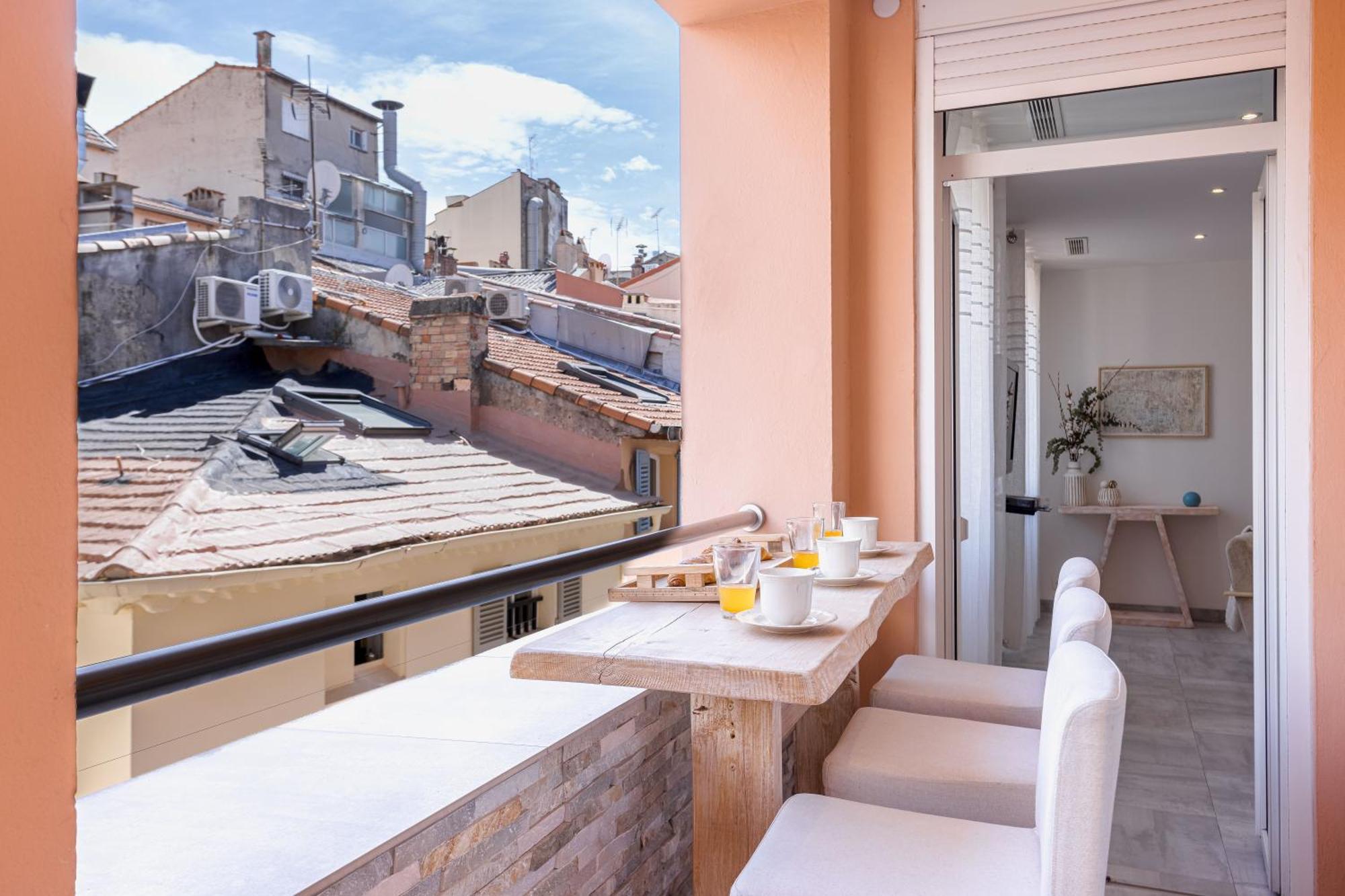 Apartment 38 Meynadier 4p By Halldis