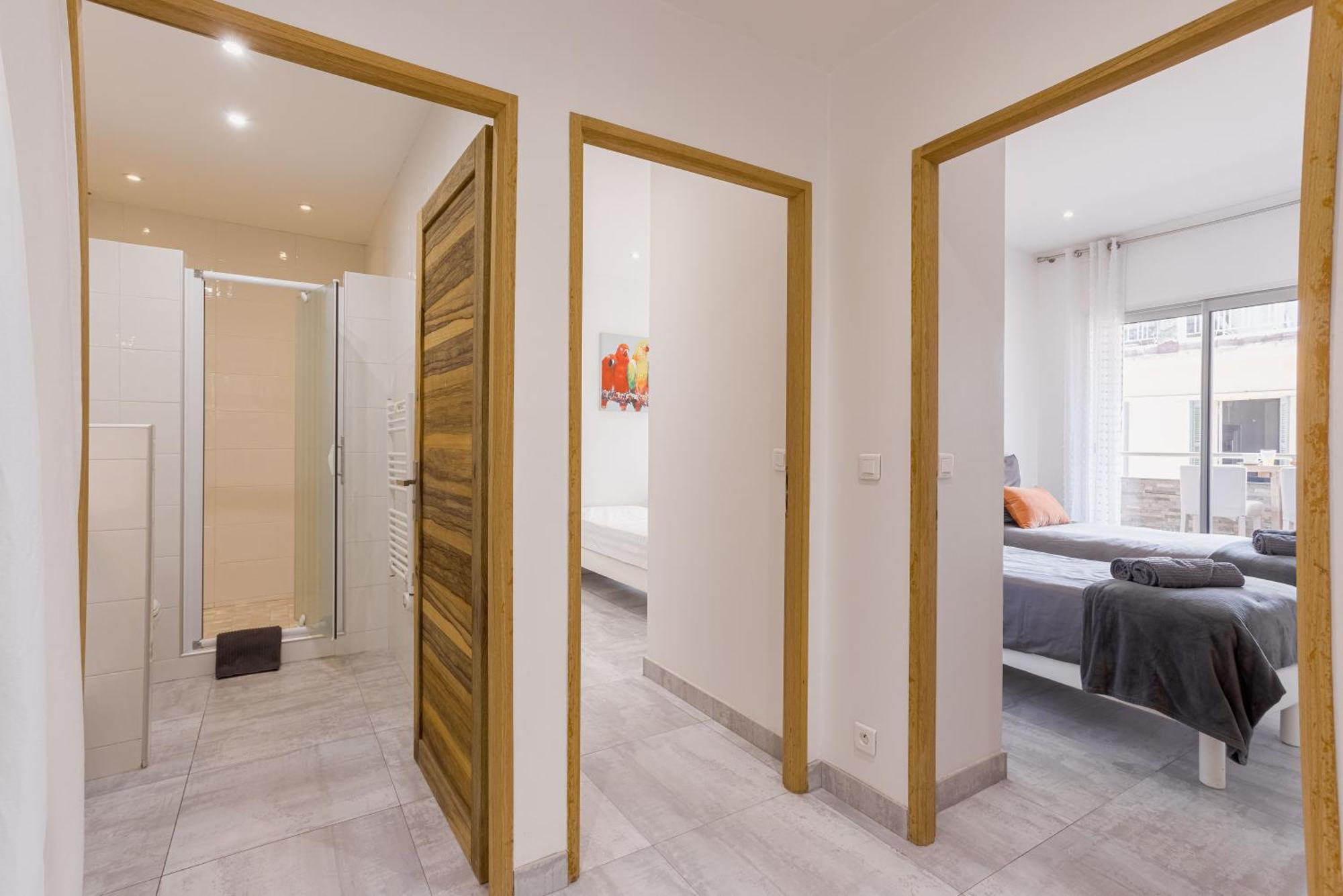 Apartment 38 Meynadier 4p By Halldis