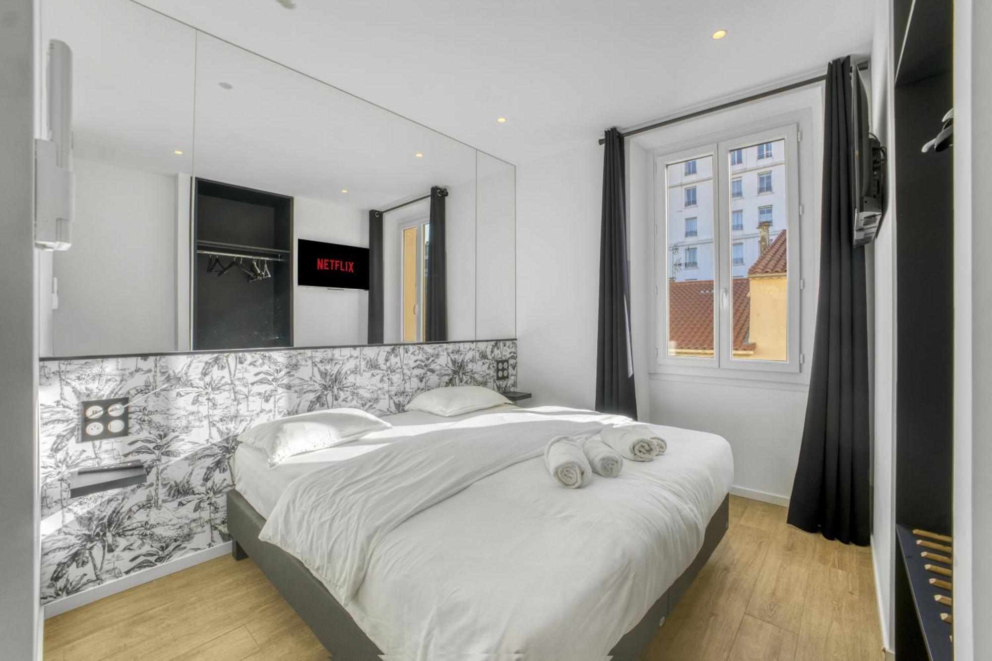 F4 Notre-dame , Hypercentre A 2 Minutes Du Palais Des Congres Apartment