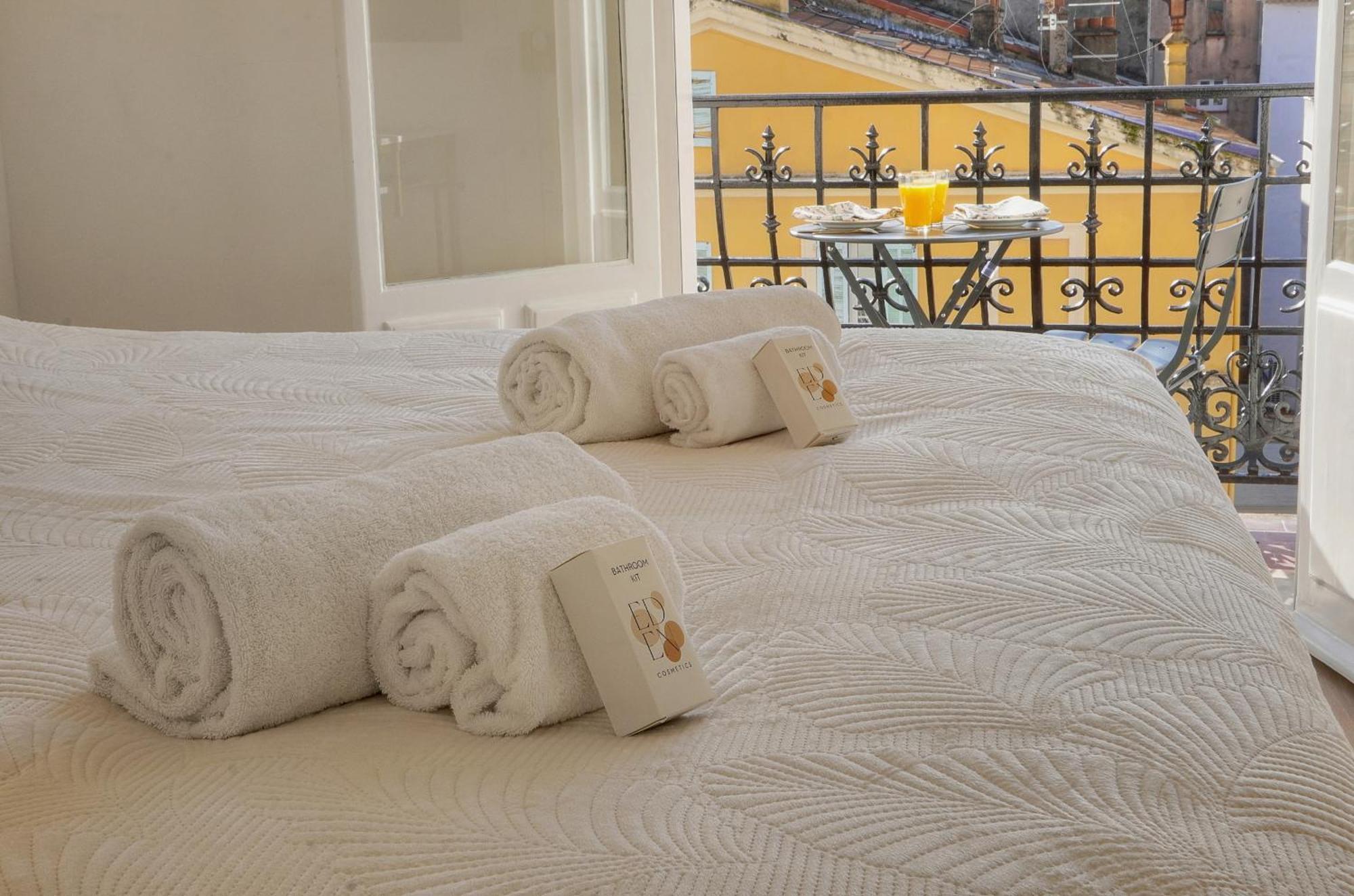 Exceptionnel 4 Pieces Balcon Carre D Or A3b129 Apartment *