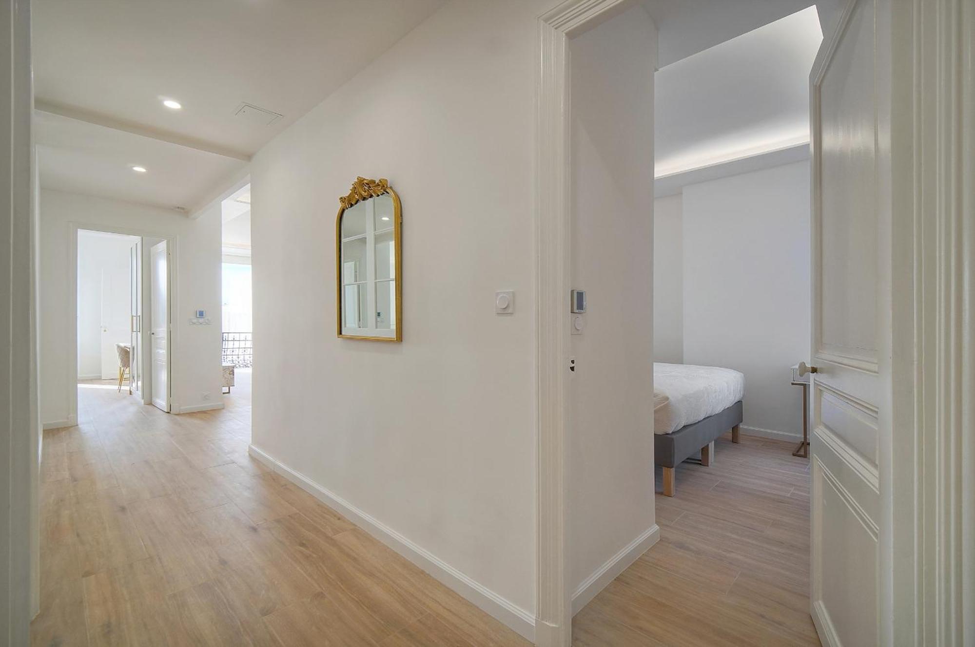 Exceptionnel 4 Pieces Balcon Carre D Or A3b129 Cannes