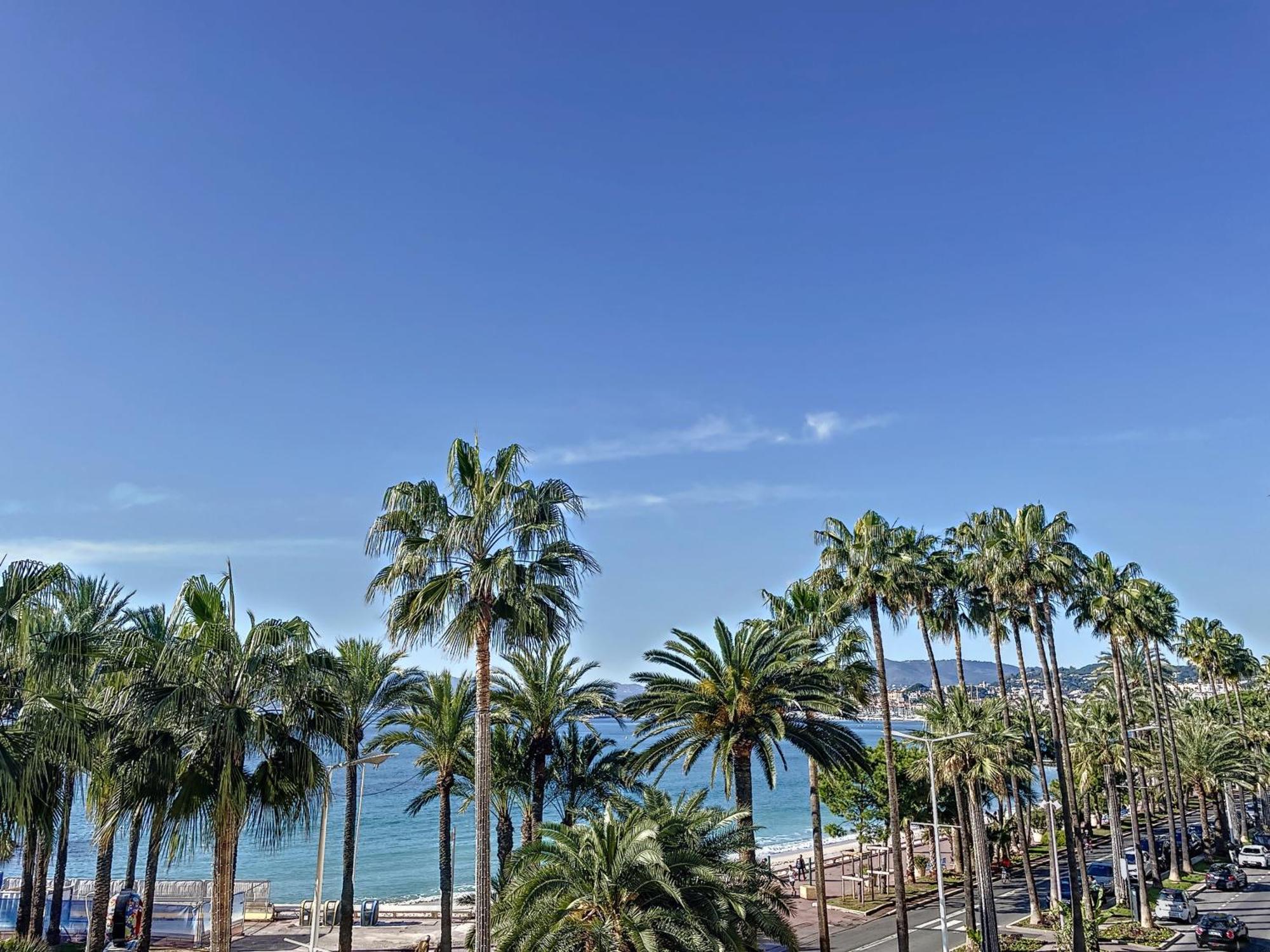 Stylish 1-bedroom With Sea View On La Croisette Apartment Cannes