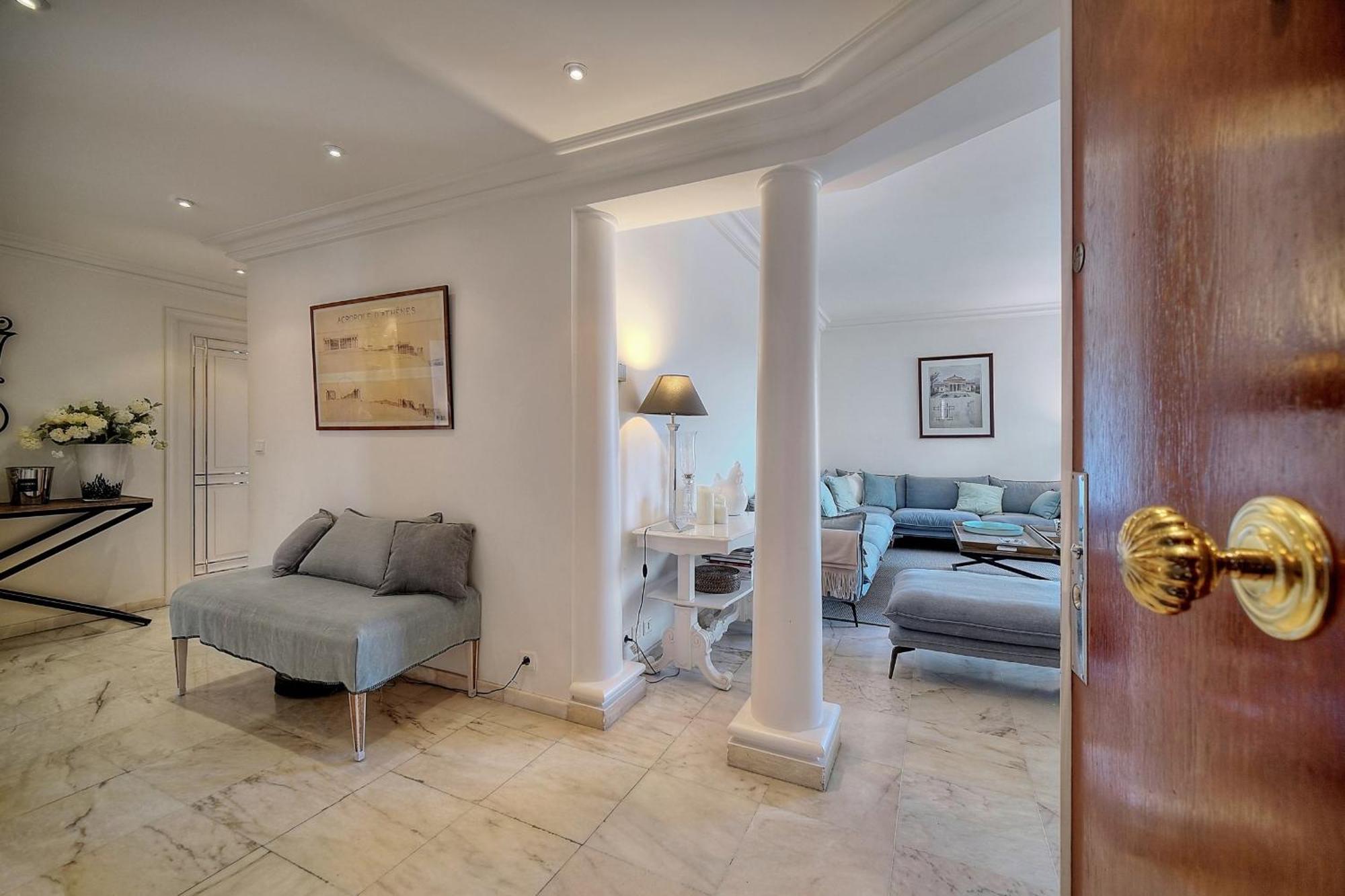 Apartment Ref 1482 - Back Croisette - For Rent Cannes