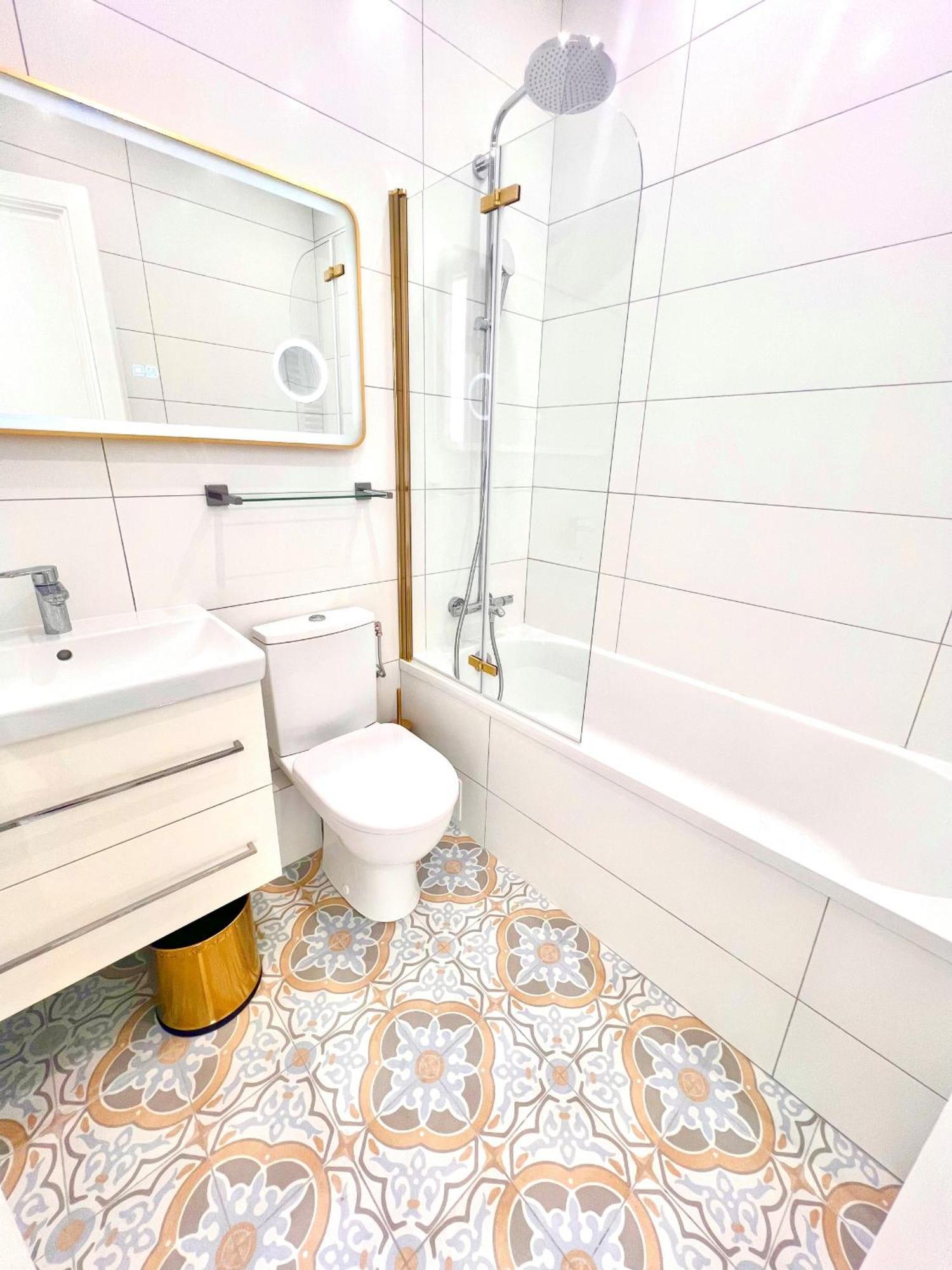 Exceptionnel 4 Pieces Balcon Carre D Or A3b129 Apartment *