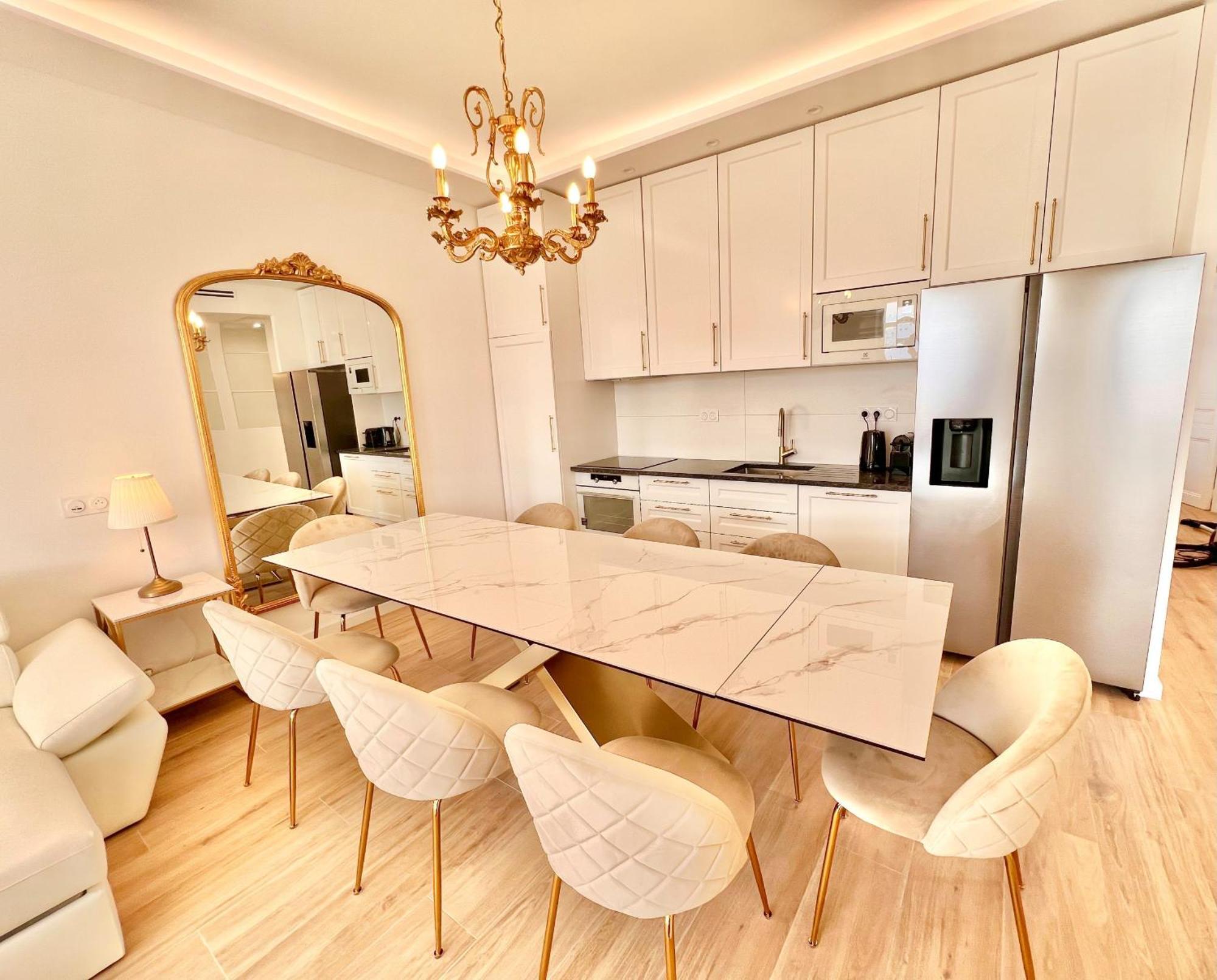 Exceptionnel 4 Pieces Balcon Carre D Or A3b129 Cannes