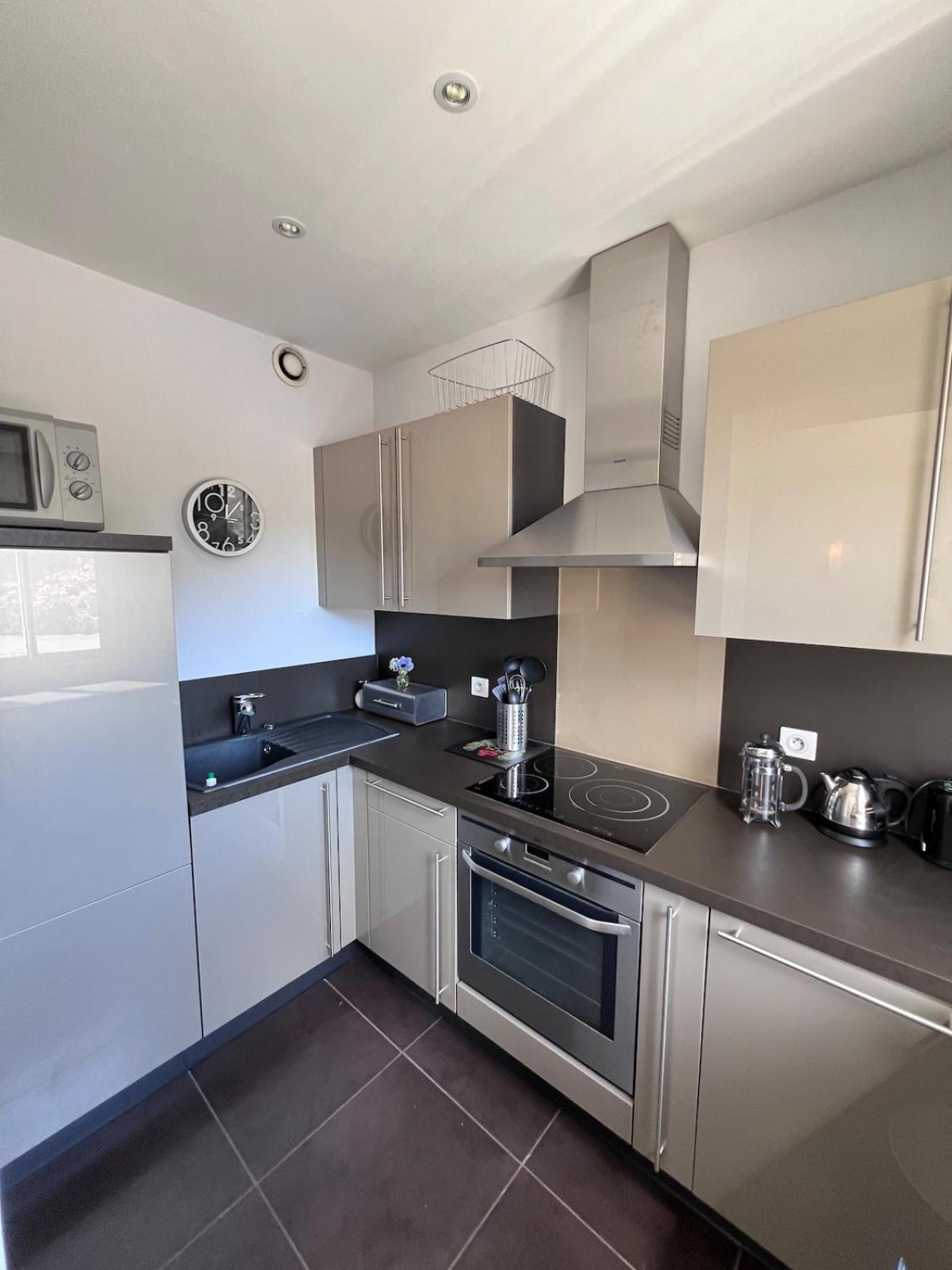 - Close To Croisette & Martinez Apartment *