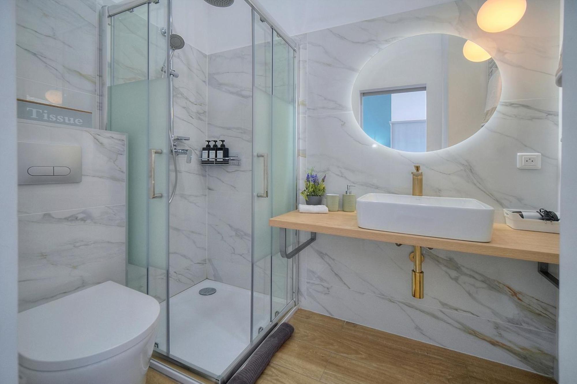 Beautiful 4 Beds & 4 Baths, 10min From Palais, 4 Stars Apartment Cannes