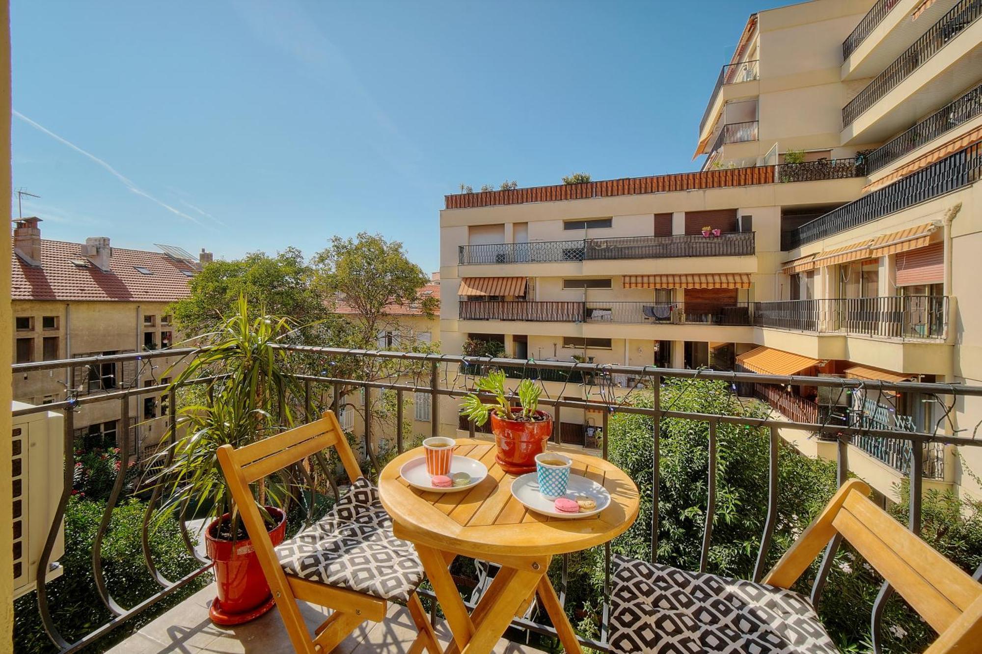 Beautiful 4 Beds & 4 Baths, 10min From Palais, 4 Stars