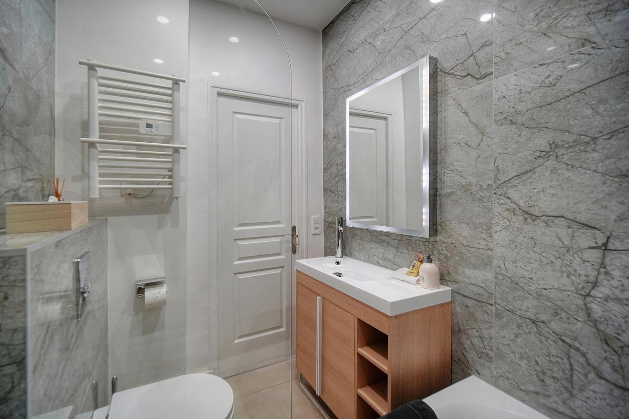 Beautiful 4 Beds & 4 Baths, 10min From Palais, 4 Stars Apartment *