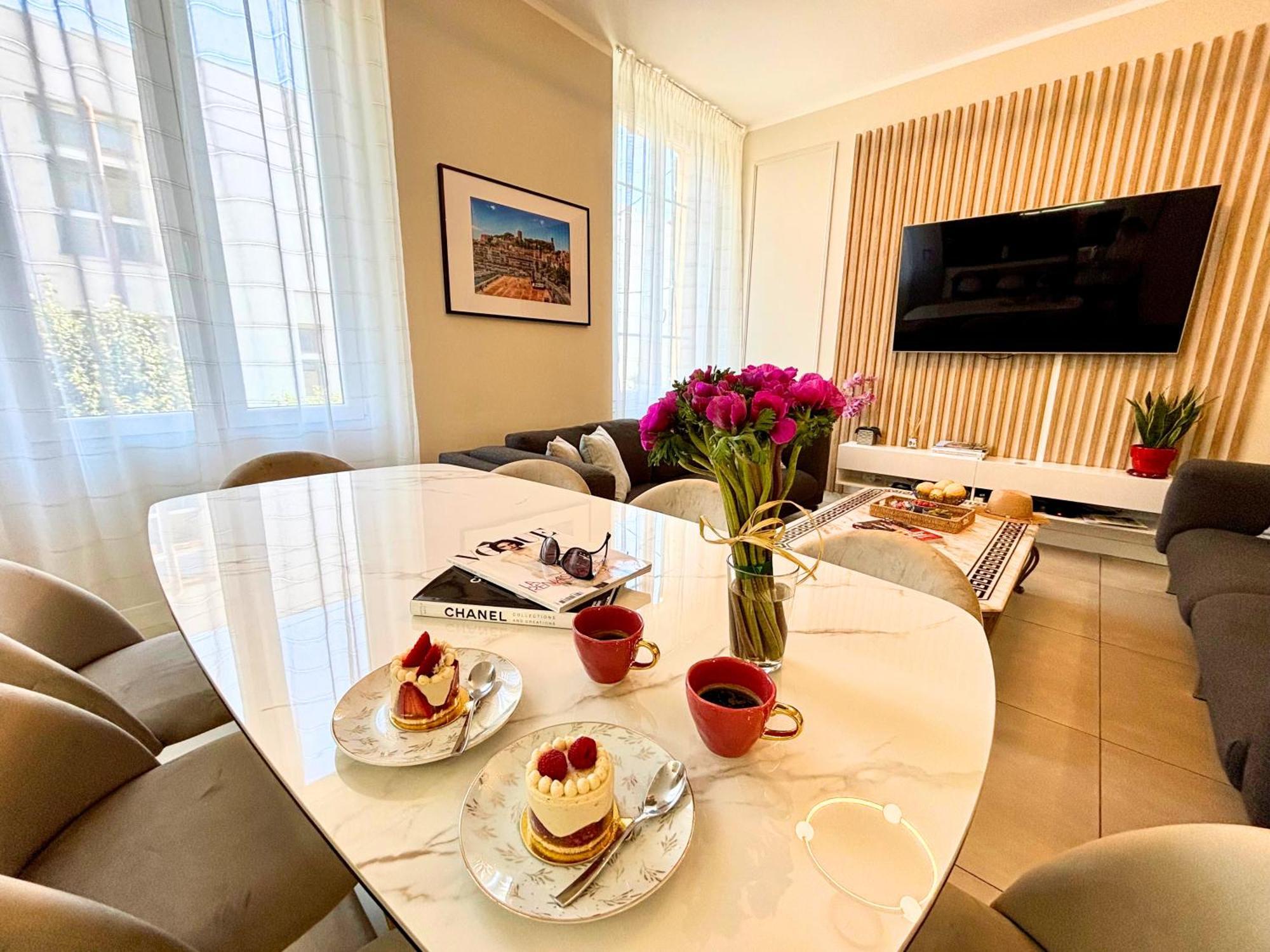 Apartment Beautiful 4 Beds & 4 Baths, 10min From Palais, 4 Stars