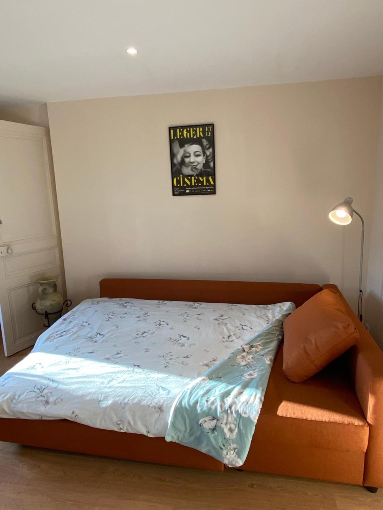 Great Flat! 10 Minute Walk From Train Station And Palais *