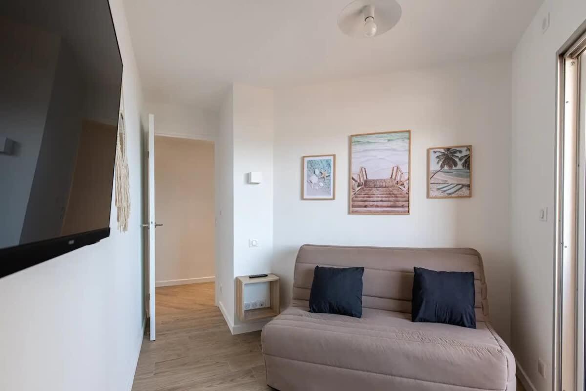 Le 496 * Cannes