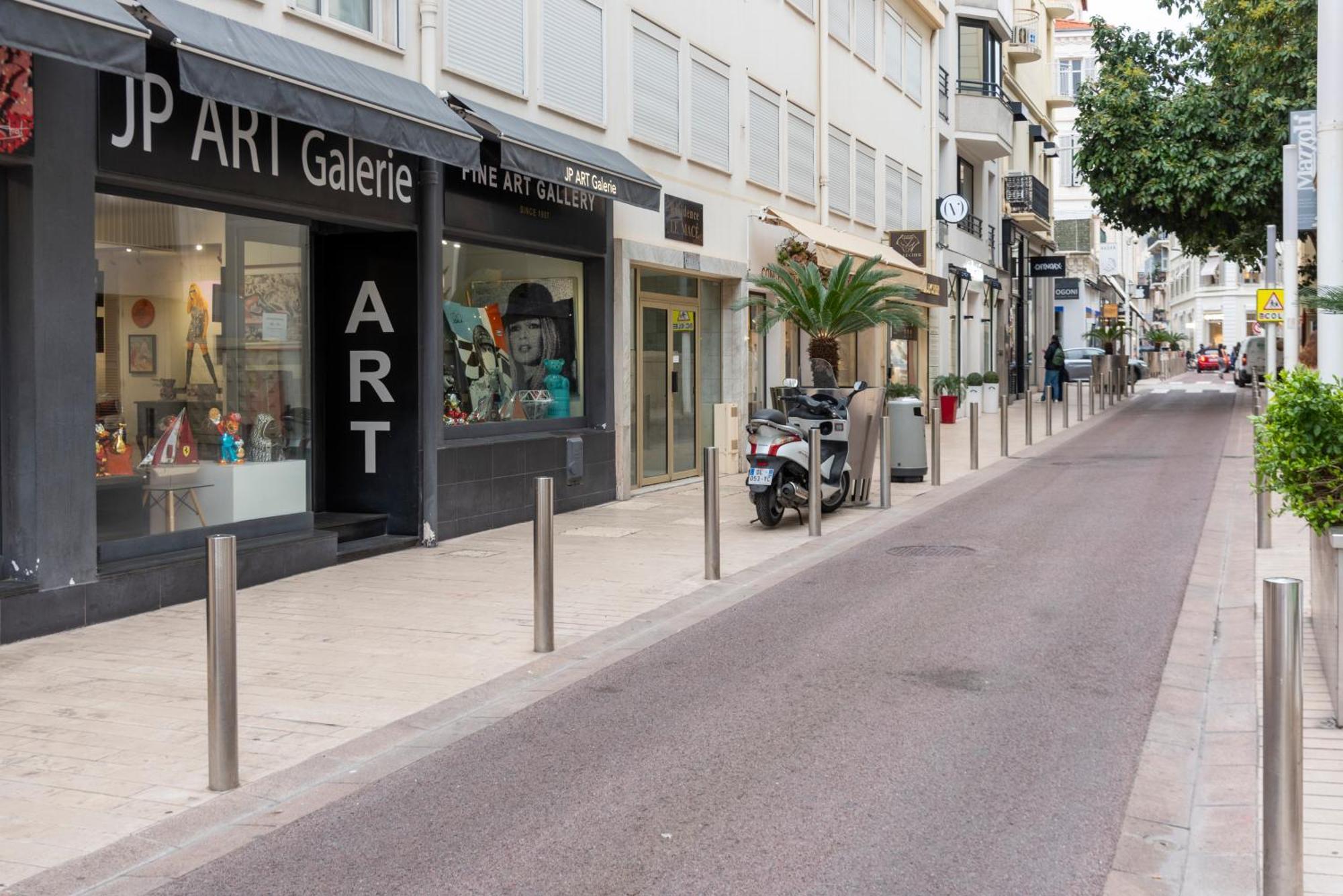 Lovely Renovated 45m2 In The Hearth Of *