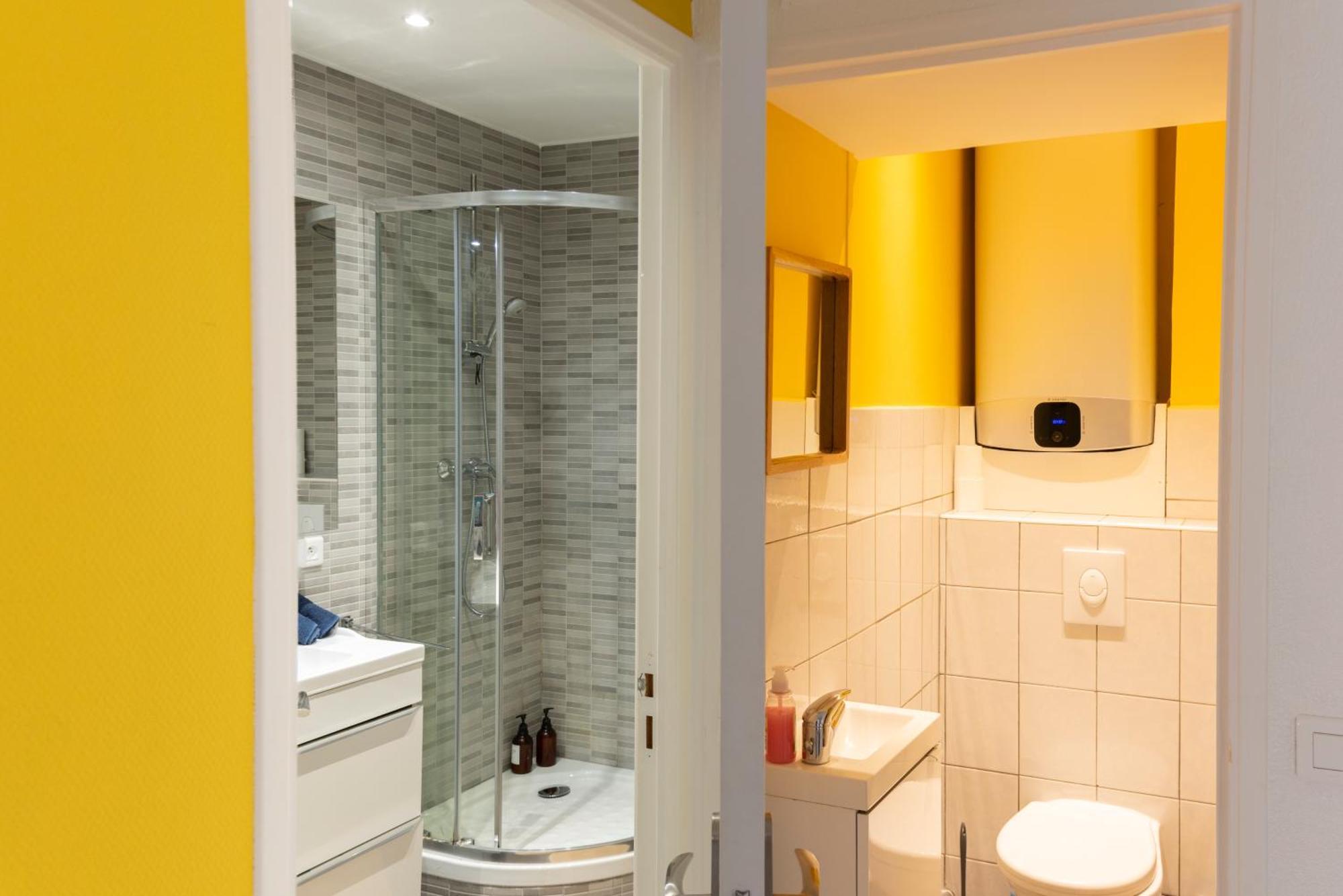 Lovely Renovated 45m2 In The Hearth Of Appartement