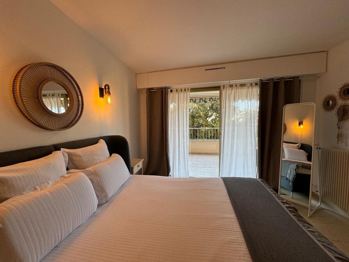 Chic 2 Bedroom With Huge Terrace And Pool Apartment Cannes