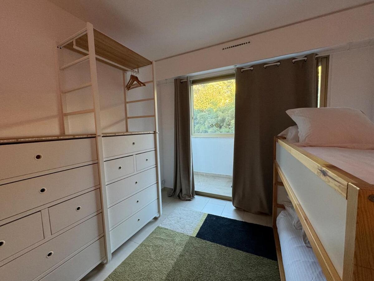 Chic 2 Bedroom With Huge Terrace And Pool Apartment *