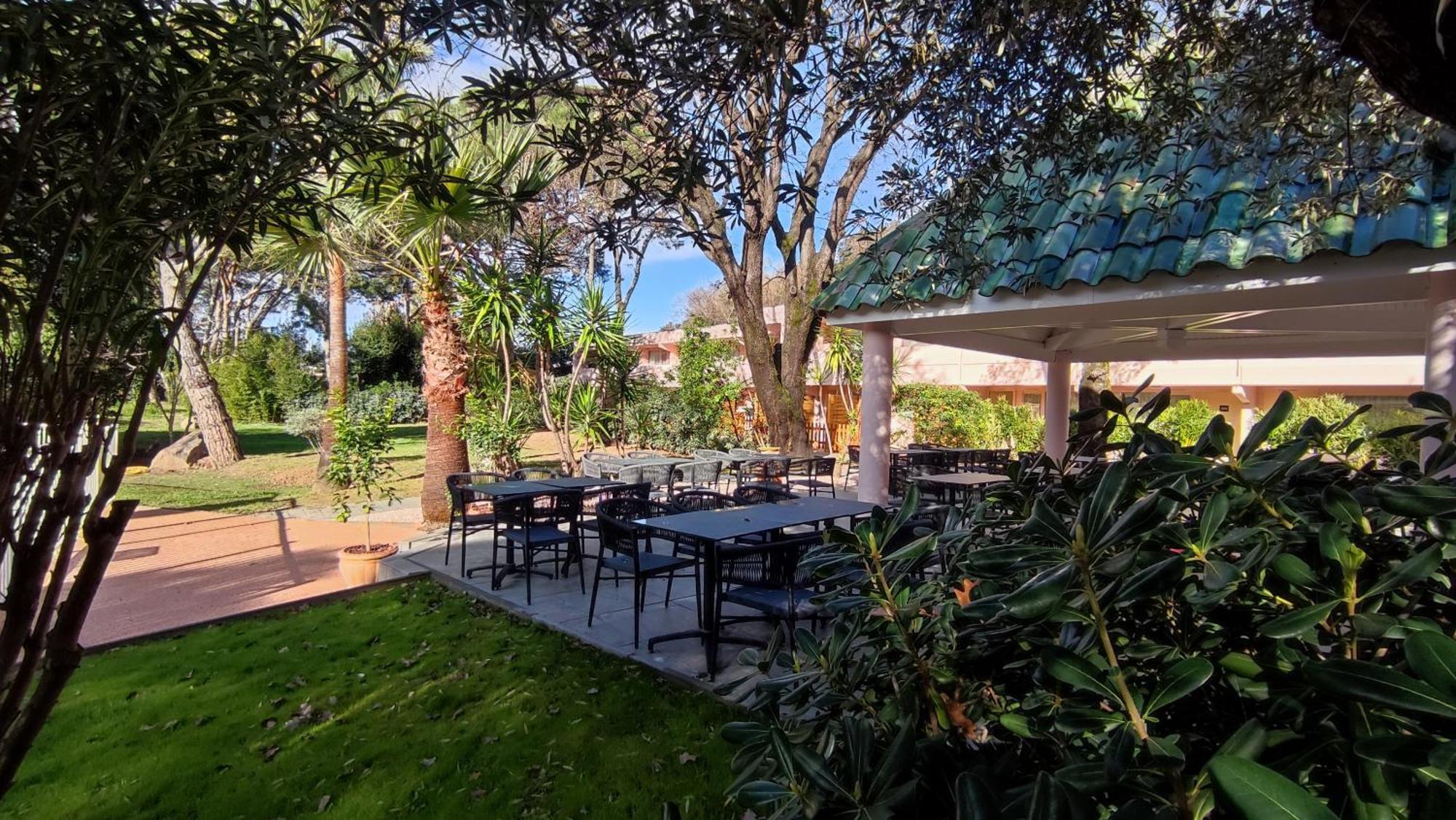 Hotel Kyriad Cannes - Mandelieu Cannes