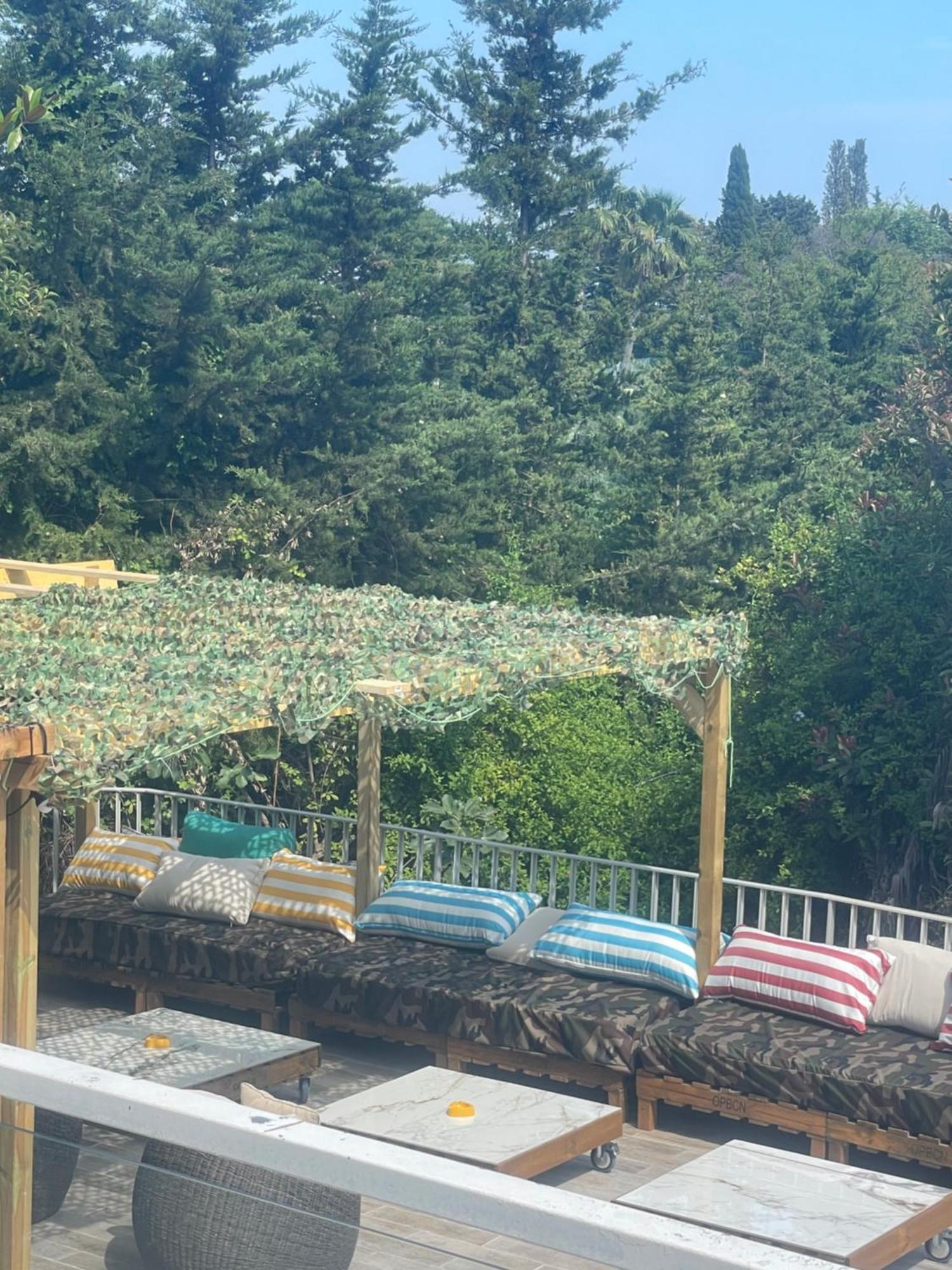 Avec Piscine Vue Sur La Villa