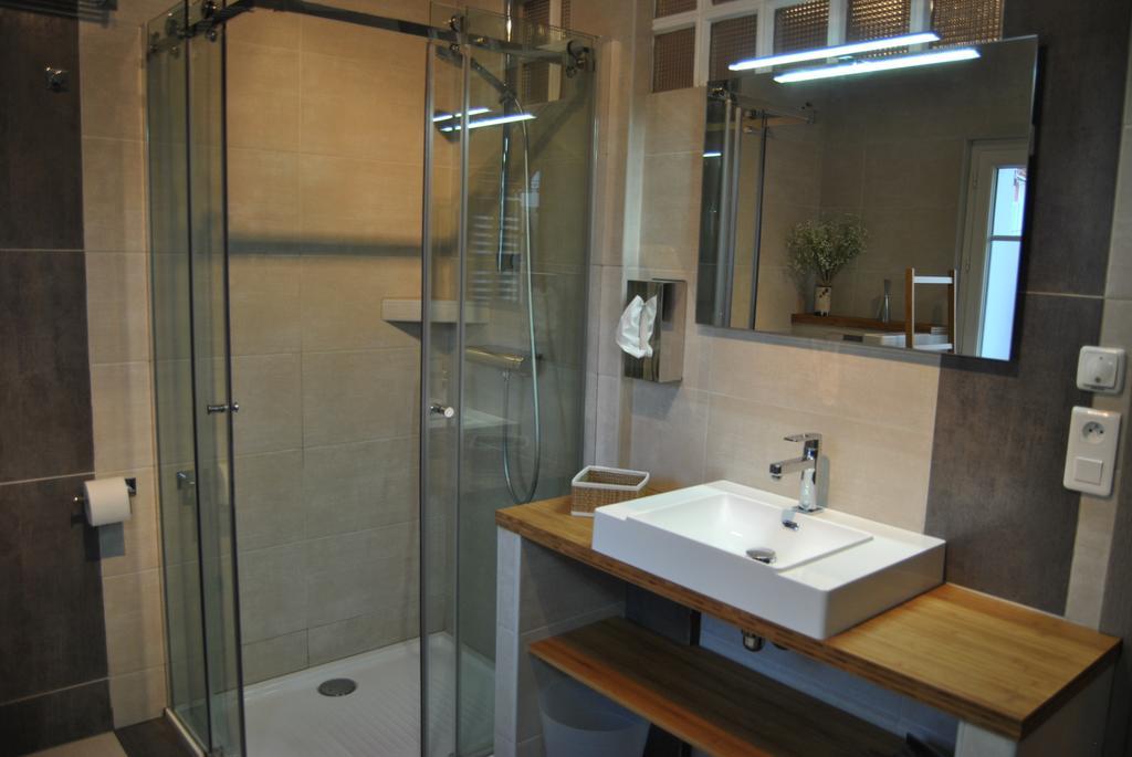Appartement Le Calme Au Centre A 10 Minutes A Pied De La Croisette Et Des Plages