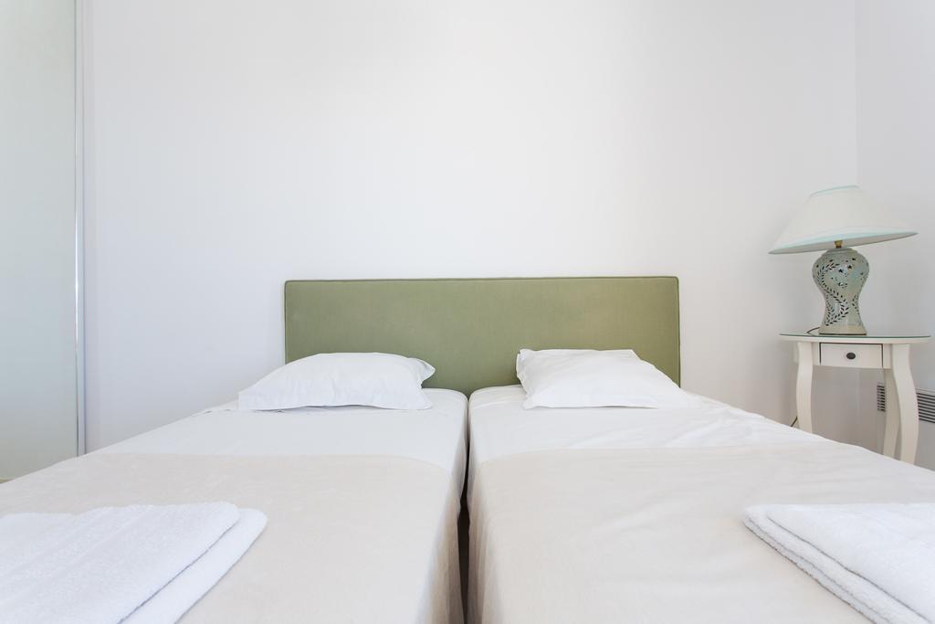 Bristol Park Apartment