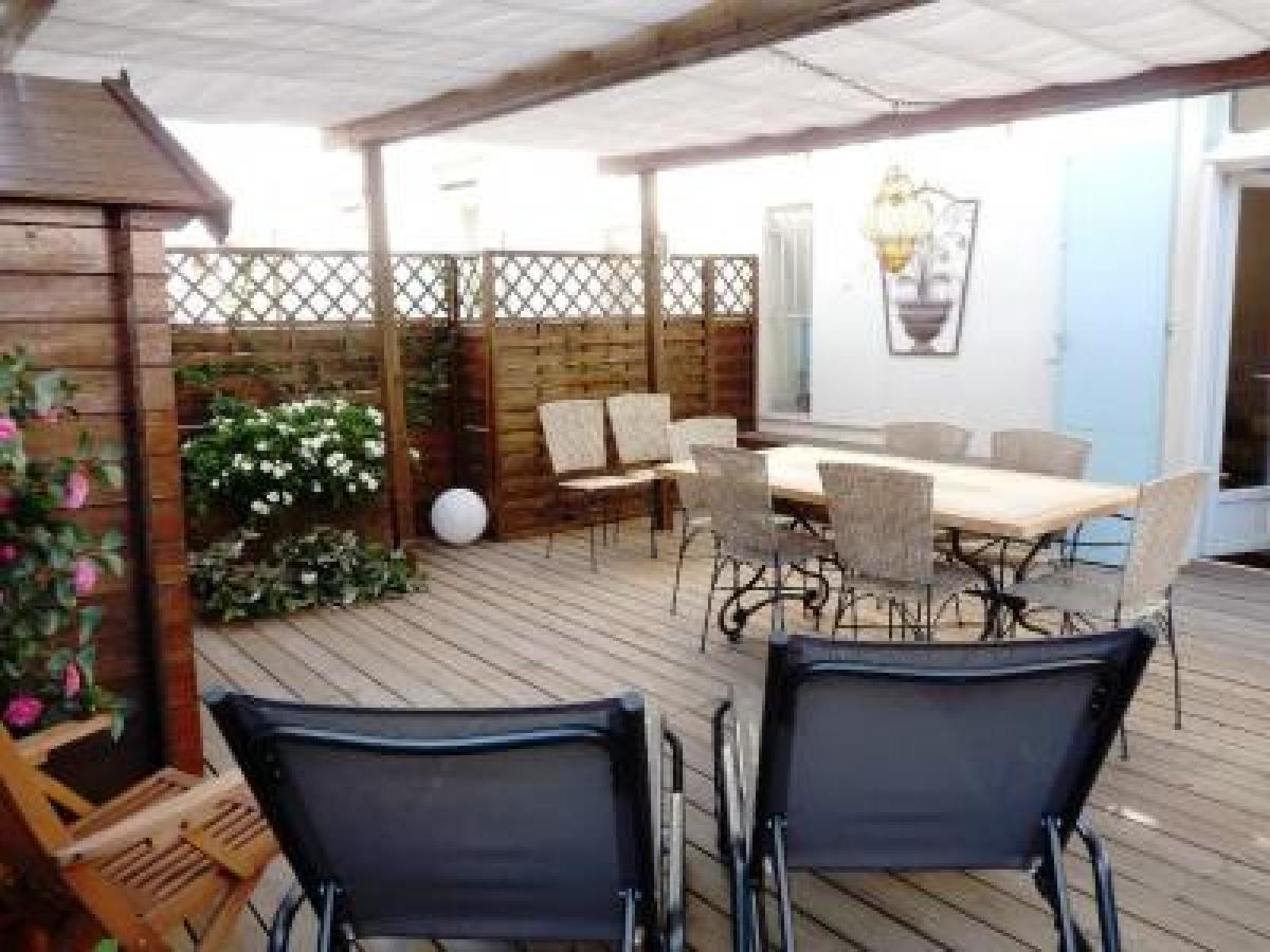 Beautifully Decorated Two Bedroom In The Heart Of Five Minutes Walk From Palais 409 Appartement Cannes