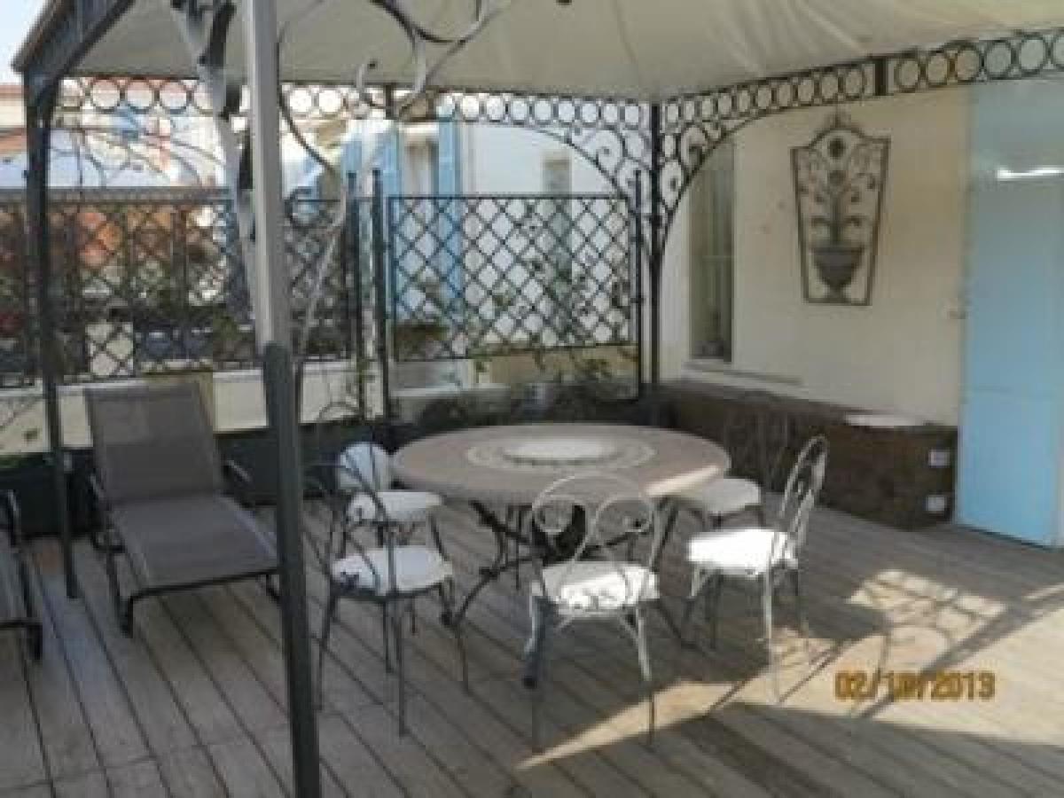 Beautifully Decorated Two Bedroom In The Heart Of Five Minutes Walk From Palais 409 * Cannes
