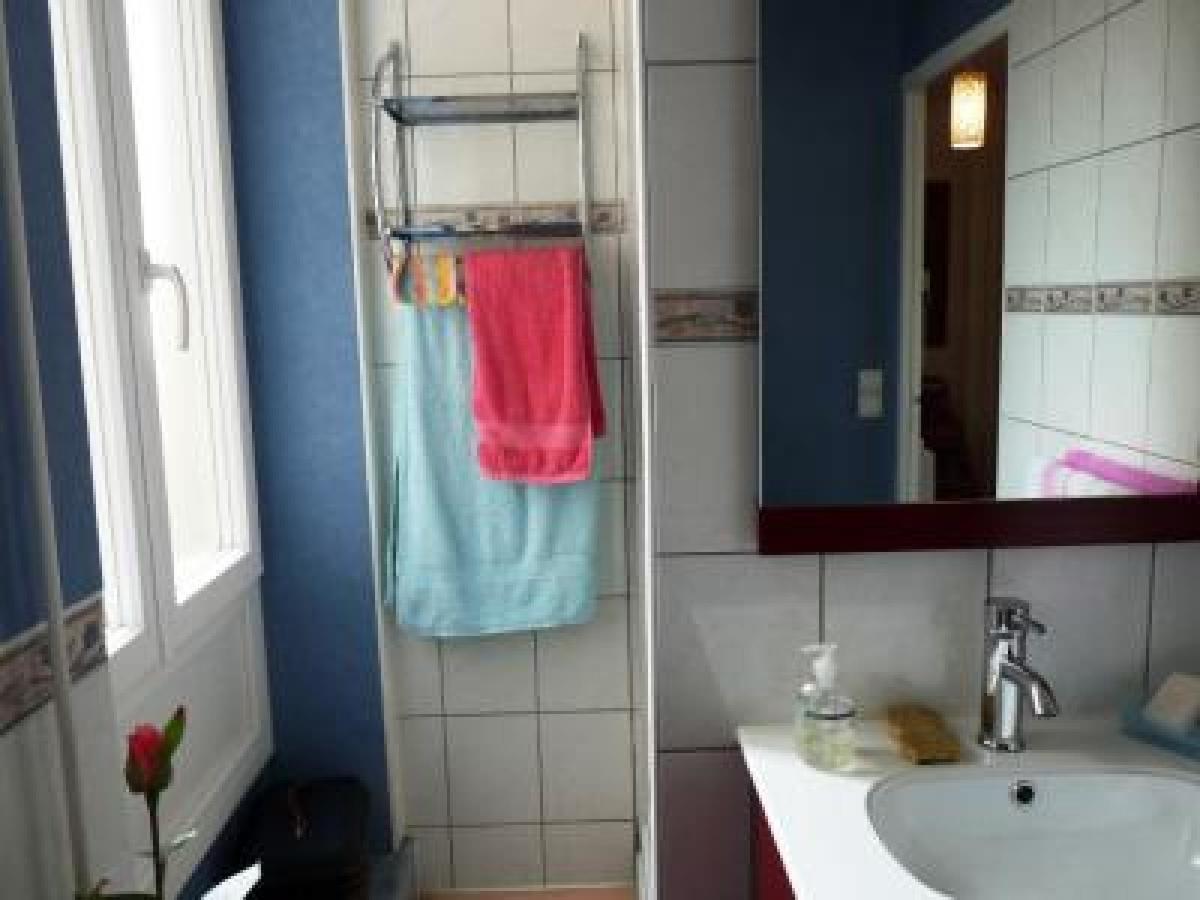 Ferrie One Bed Apartment