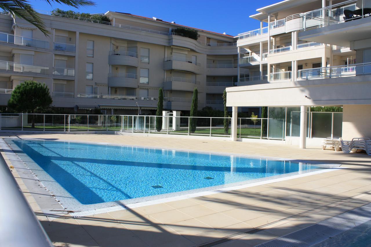 Royal Beach Apartment *