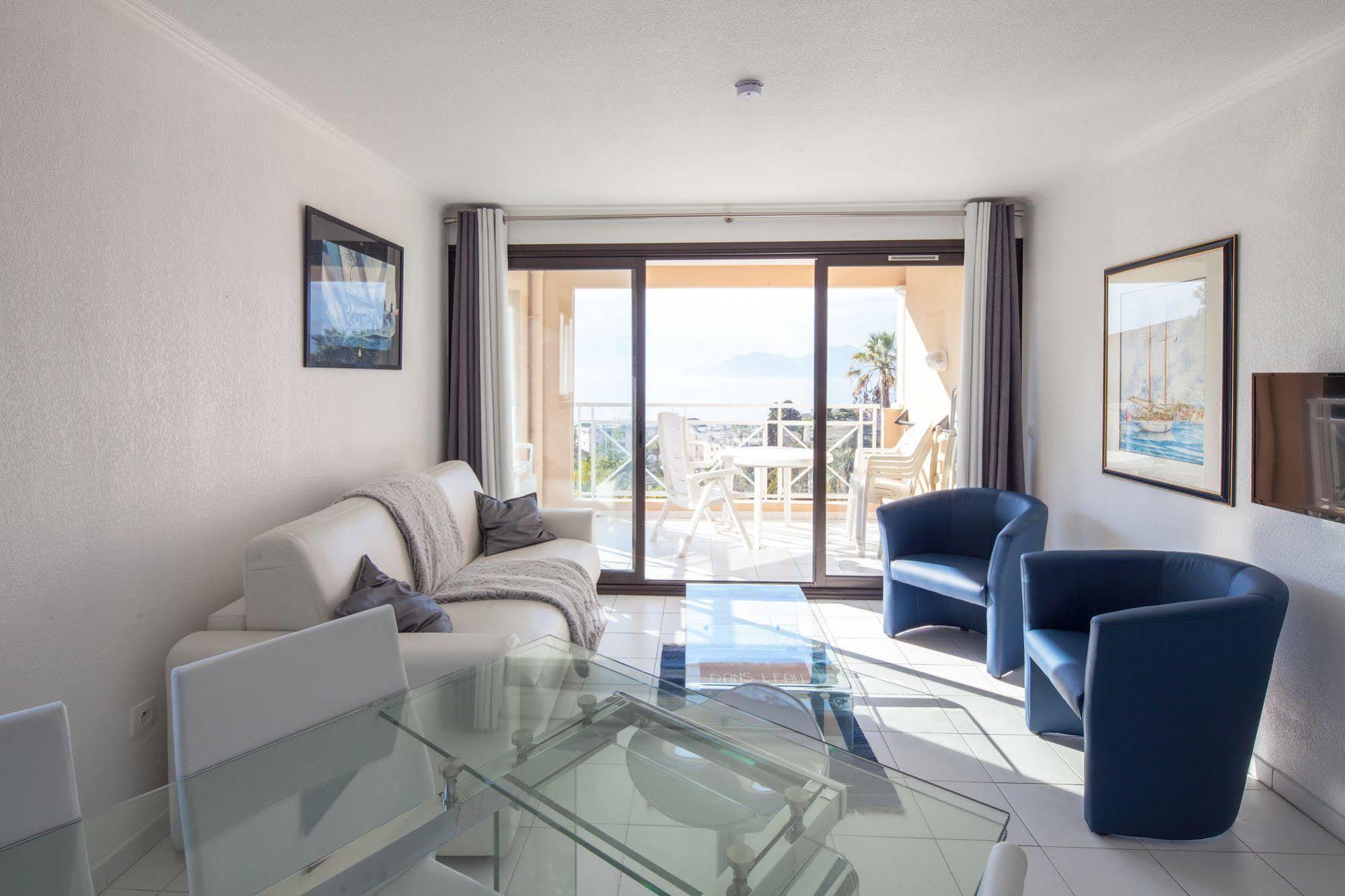 Aparthotel Francia Ii 3*