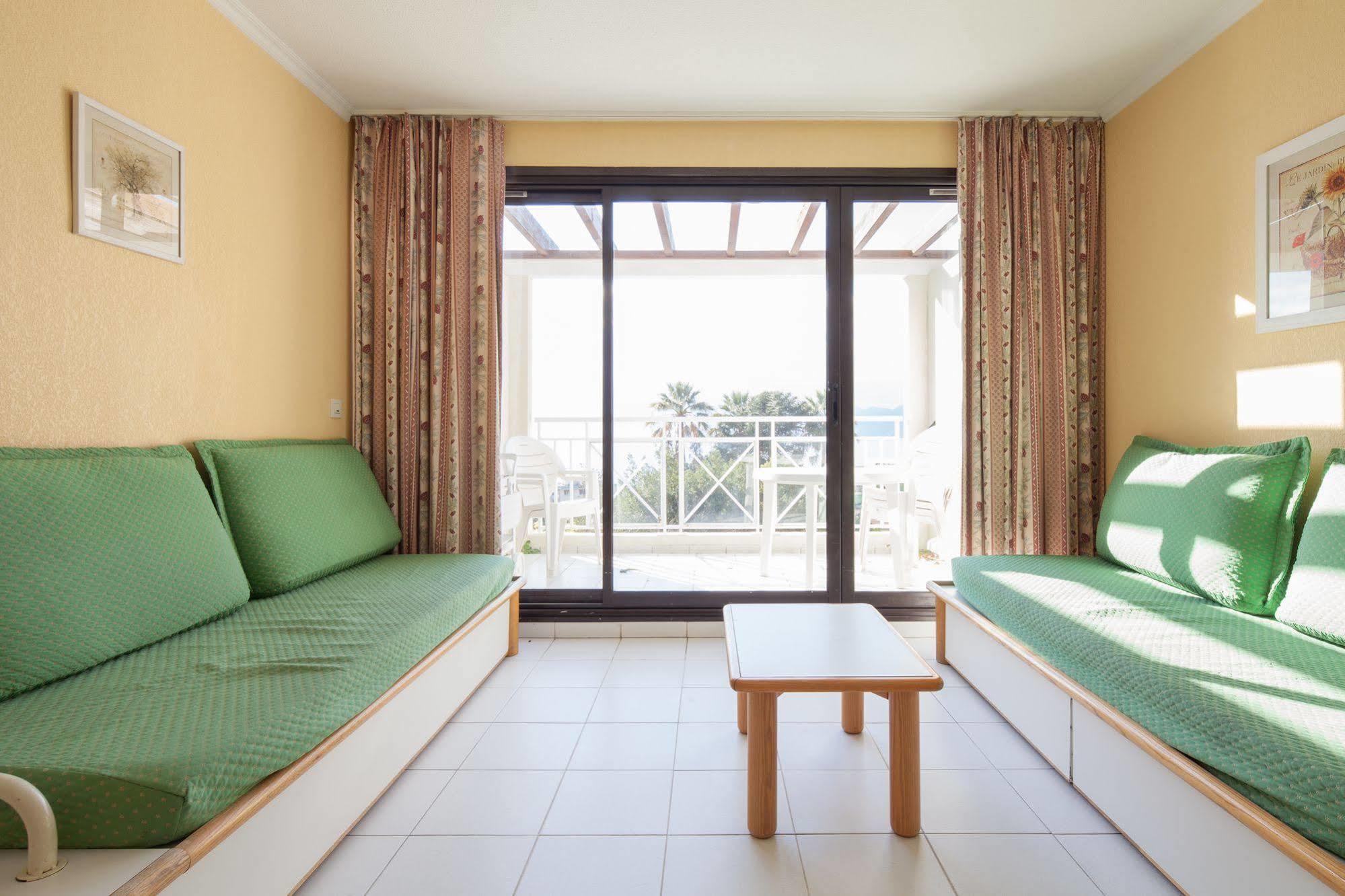 Francia Ii Aparthotel 3*