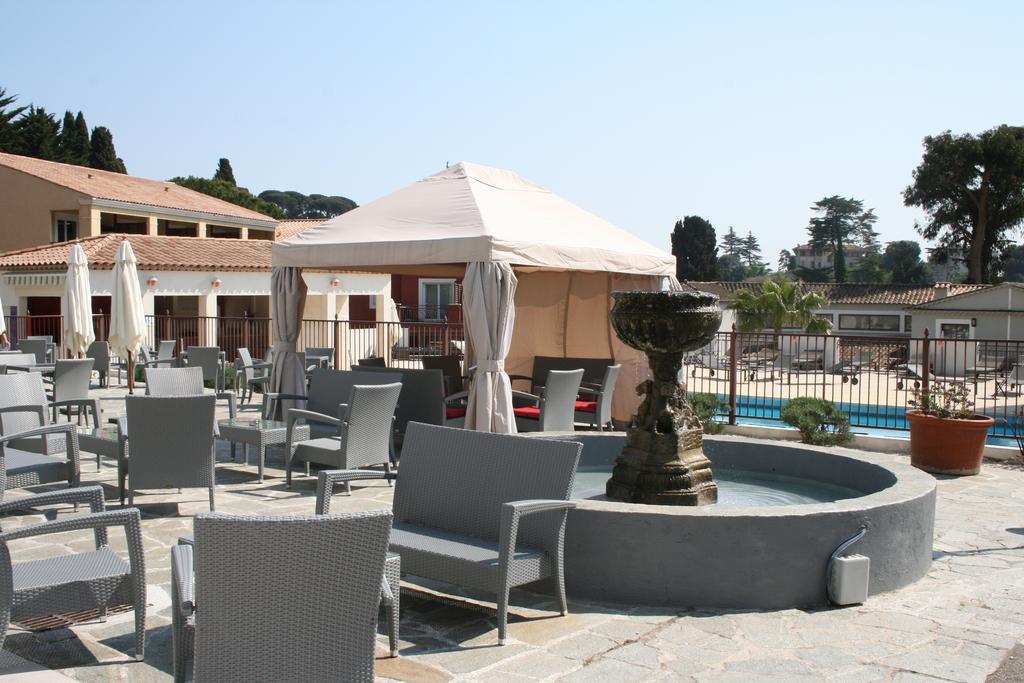 Le Chateau Des Artistes Apartment *