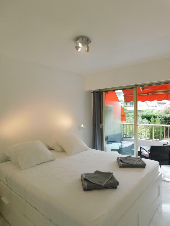 Appartement T2, Le Navarre, Cannes, Avec Climatisation Et Parking Prive *