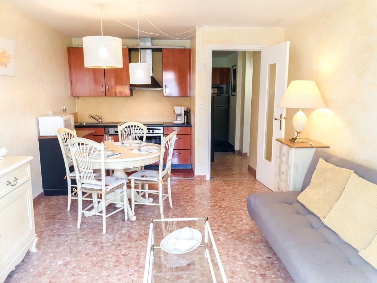 Apartment Reine Astrid-3