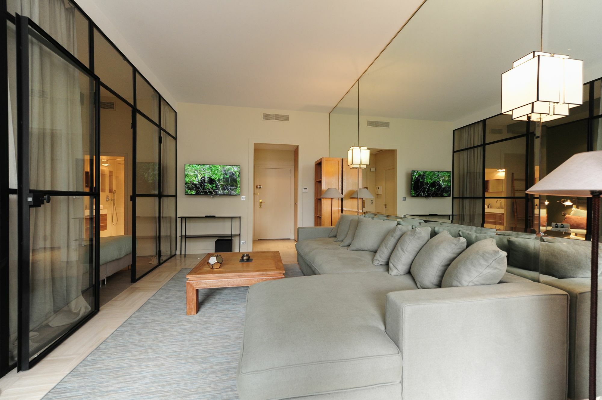 Apartment Gray D'albion Yourhosthelper