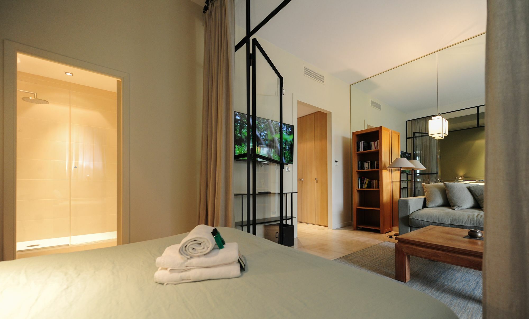 Gray D'albion Yourhosthelper Apartment Cannes
