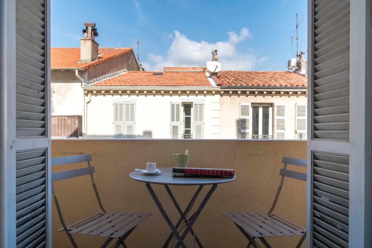Spacious One Bedroom - Great Location! Apartment Cannes
