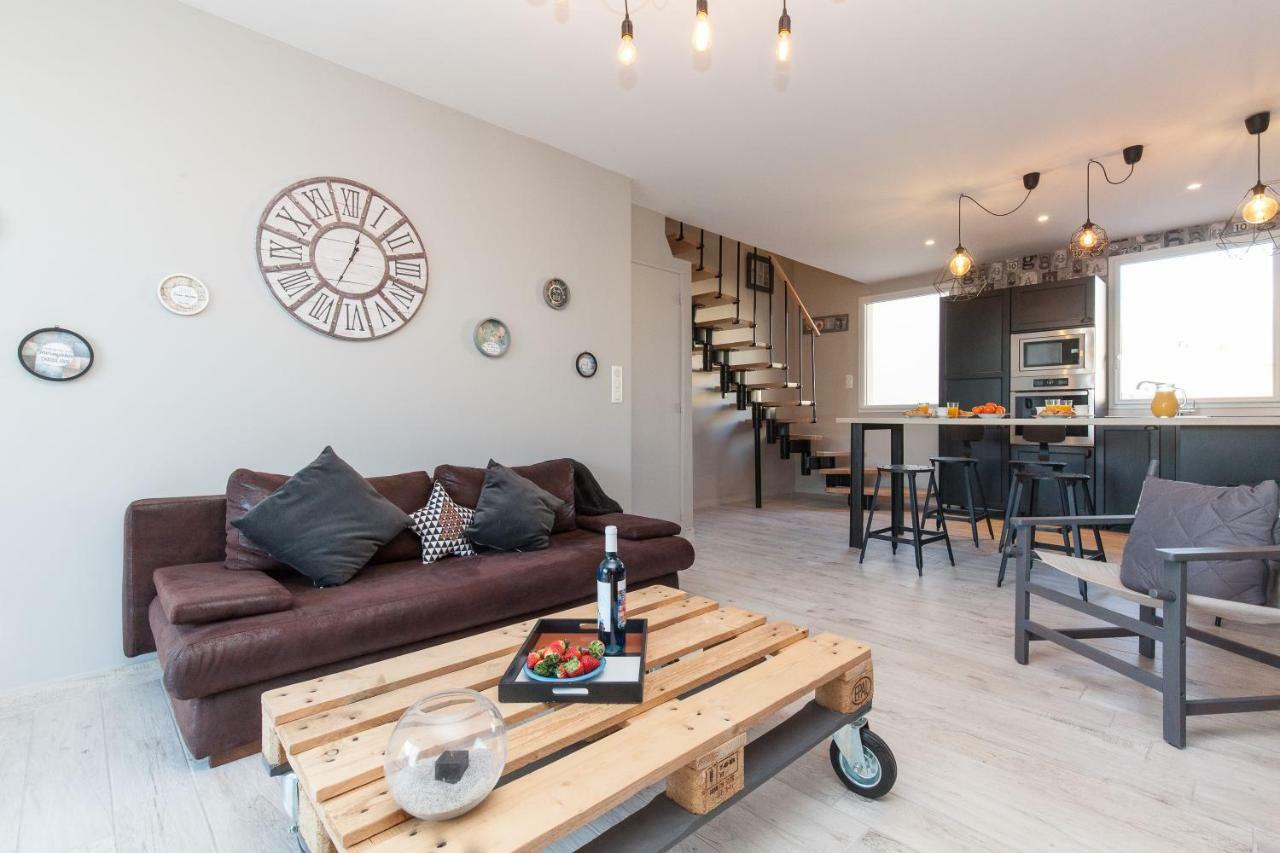 Loft 3 Pieces Duplex 3 Etoiles Calme Centre A 5 Mn Des Plages Et Palais