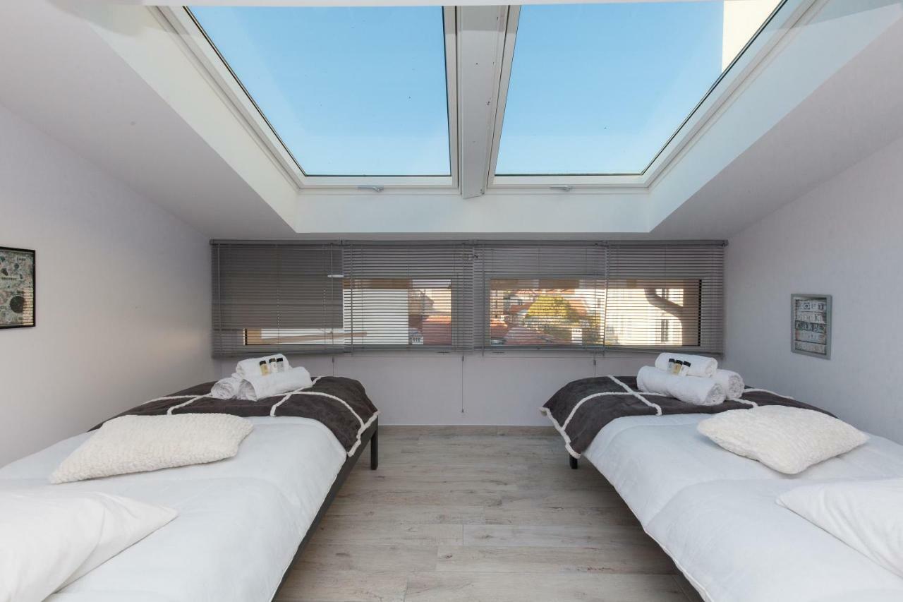 Loft 3 Pieces Duplex 3 Etoiles Calme Centre A 5 Mn Des Plages Et Palais Appartement